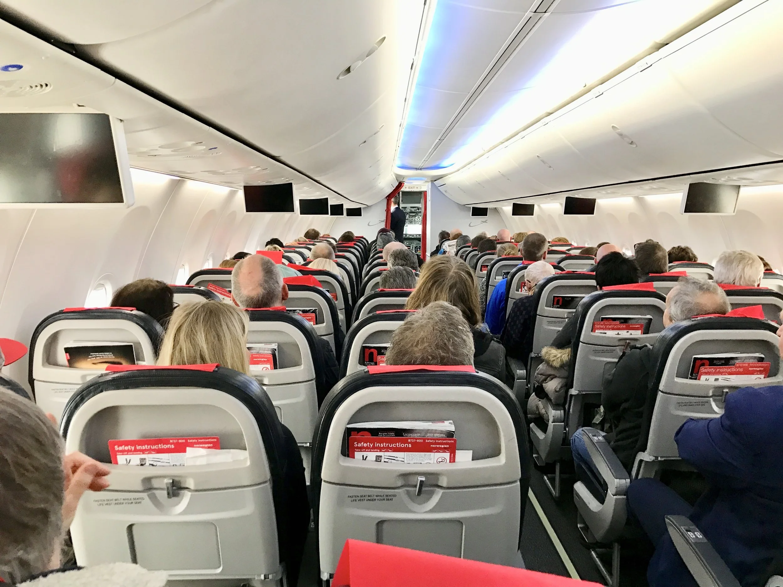 Seks ting du aldri bør ha på deg på flyreiser