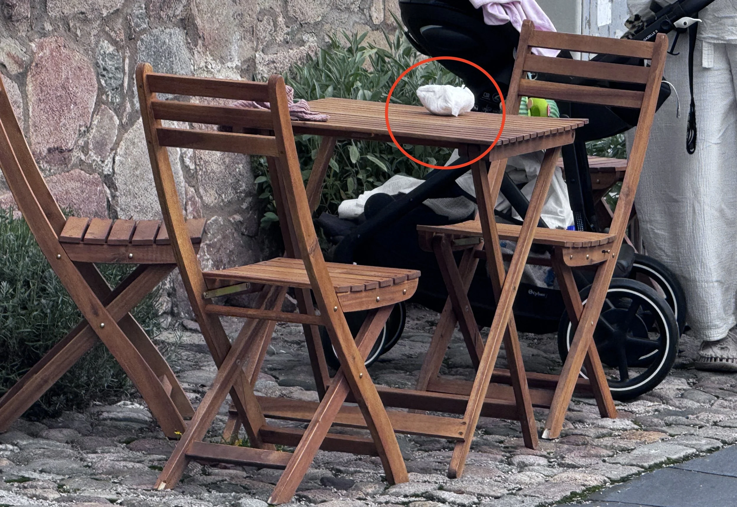 Bleieskift på kafébordet – jeg blir kvalm