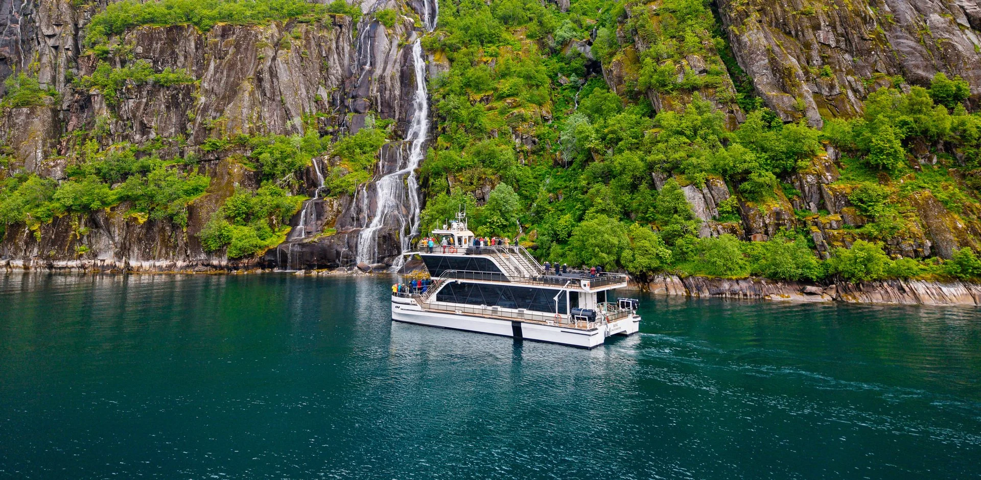 Satser elektrisk: Ny opplevelse på Lysefjorden