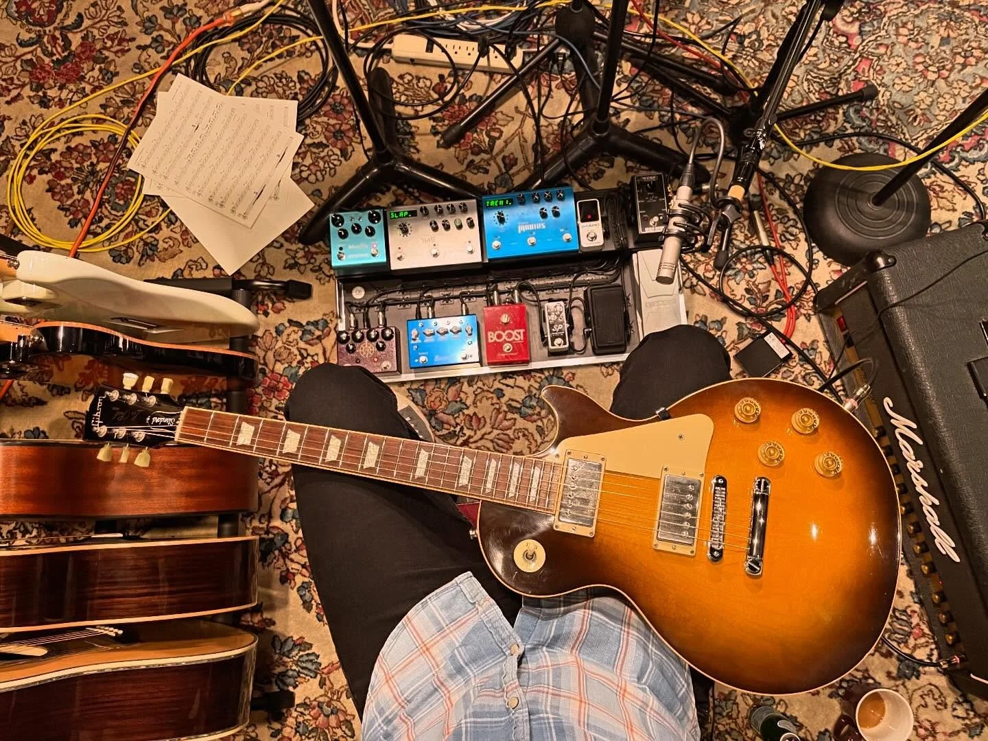 Last session before the holiday break!⁣
⁣
⁣
⁣
#guitarist #nashvilleguitarist #sessionguitarist #timquick