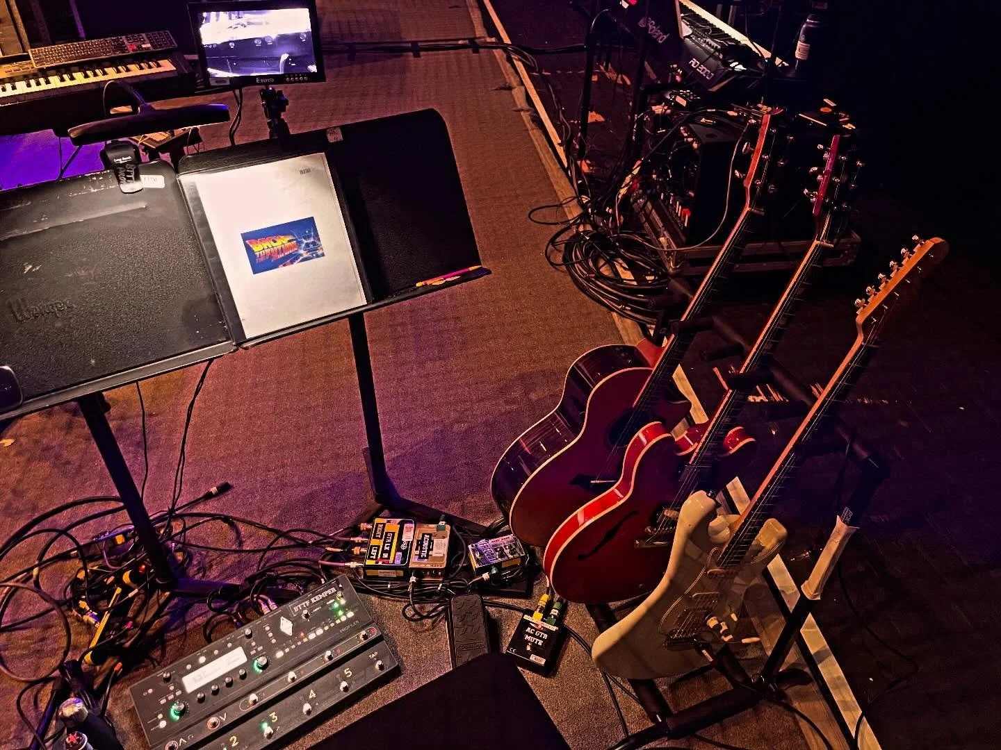 Been a super fun week playing guitar for Back To The Future The Musical at TPAC. @bttfbway @tennesseepac 
.
.
.
.
.
@tuttleguitars @taylorguitars @gibsonguitar @kemperamps_official #guitarist🎸 #nashvilleguitarist #backtothefuture #timquick