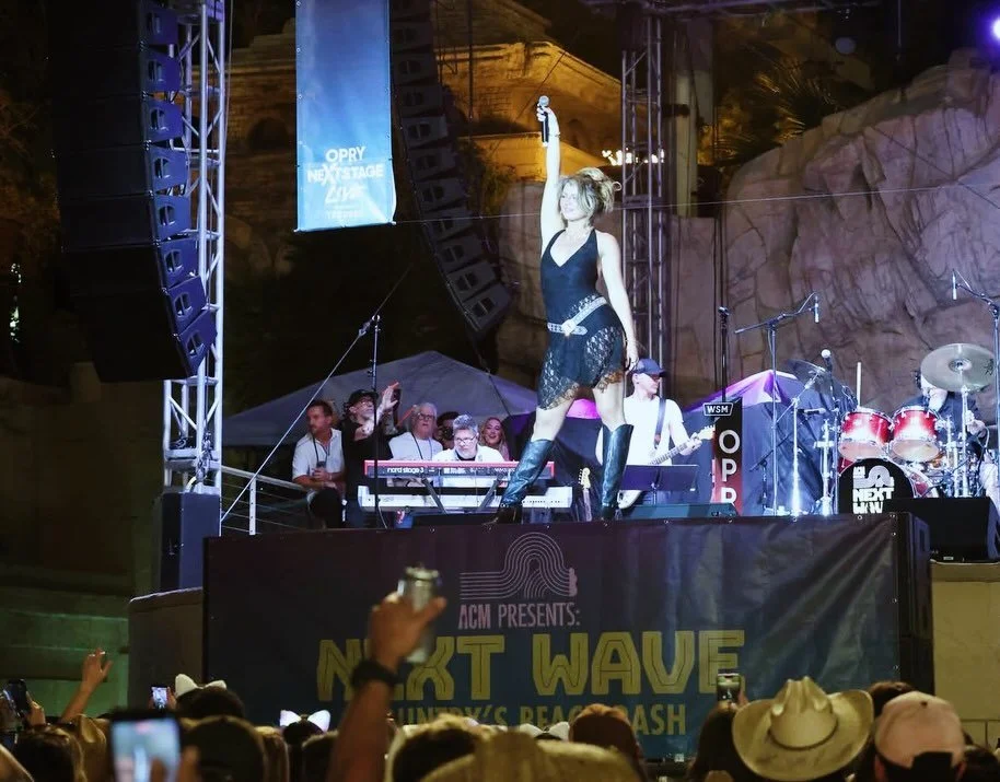 A handful of pics from last weekends ACM/Opry Beach Bash in Las Vegas. Got to back up lots of great artists with an awesome band of musicians and friends. 

@opry @acmawards @tuttleguitars #guitarist #nashvilleguitarist #timquick