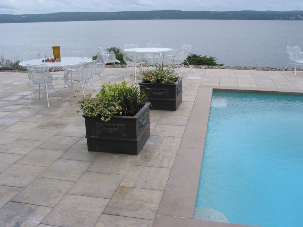 mayer.pool.1.jpg