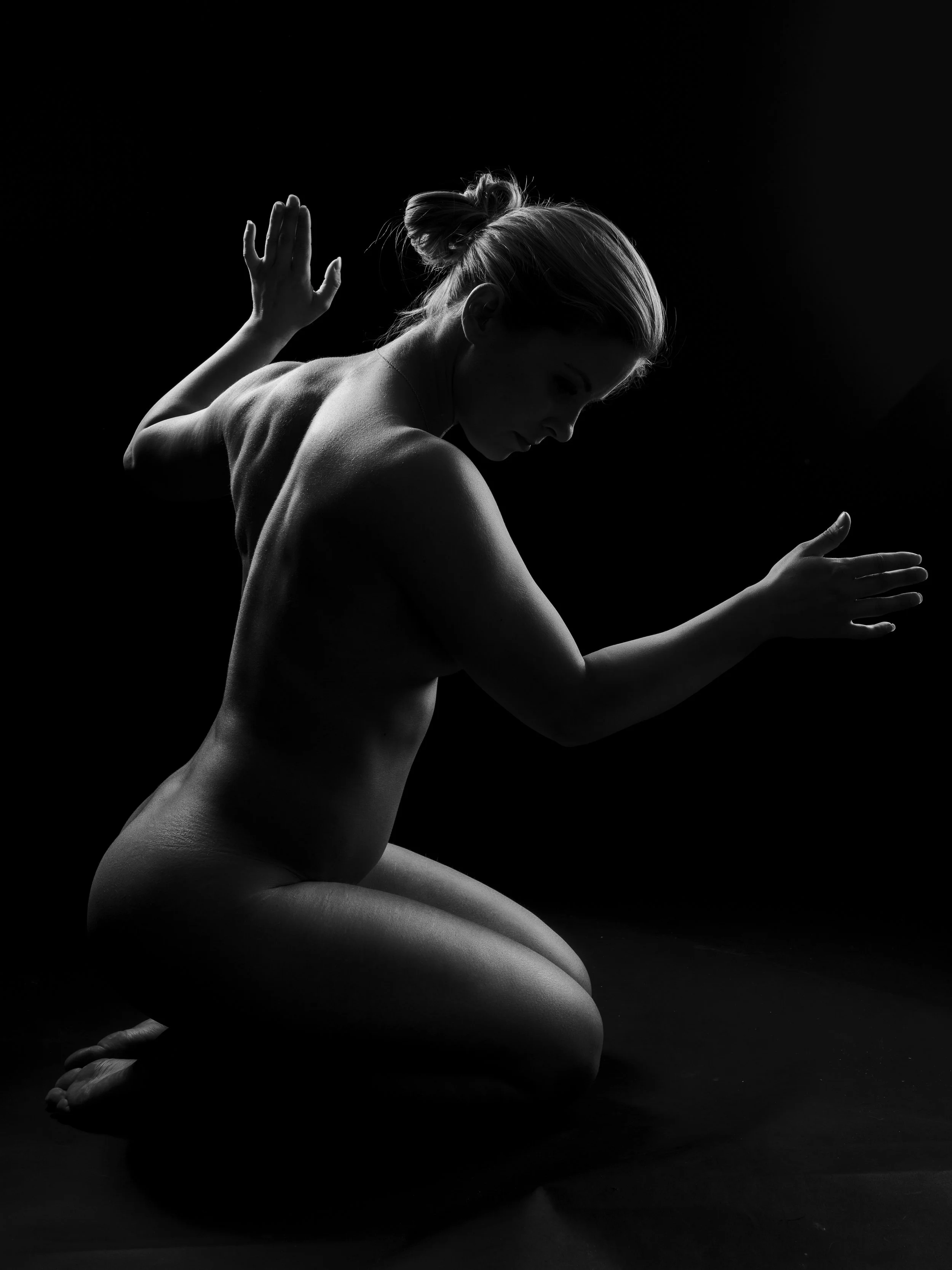 Seated Lise_BW_T.jpg