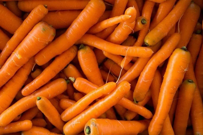 With all this bounteous, luscious, and irresistible produce, let’s not forget to make slow and tantalizing meals for family and friends. And no pressure, if that’s too many superlatives for you, how about something quick and tasty?
Each