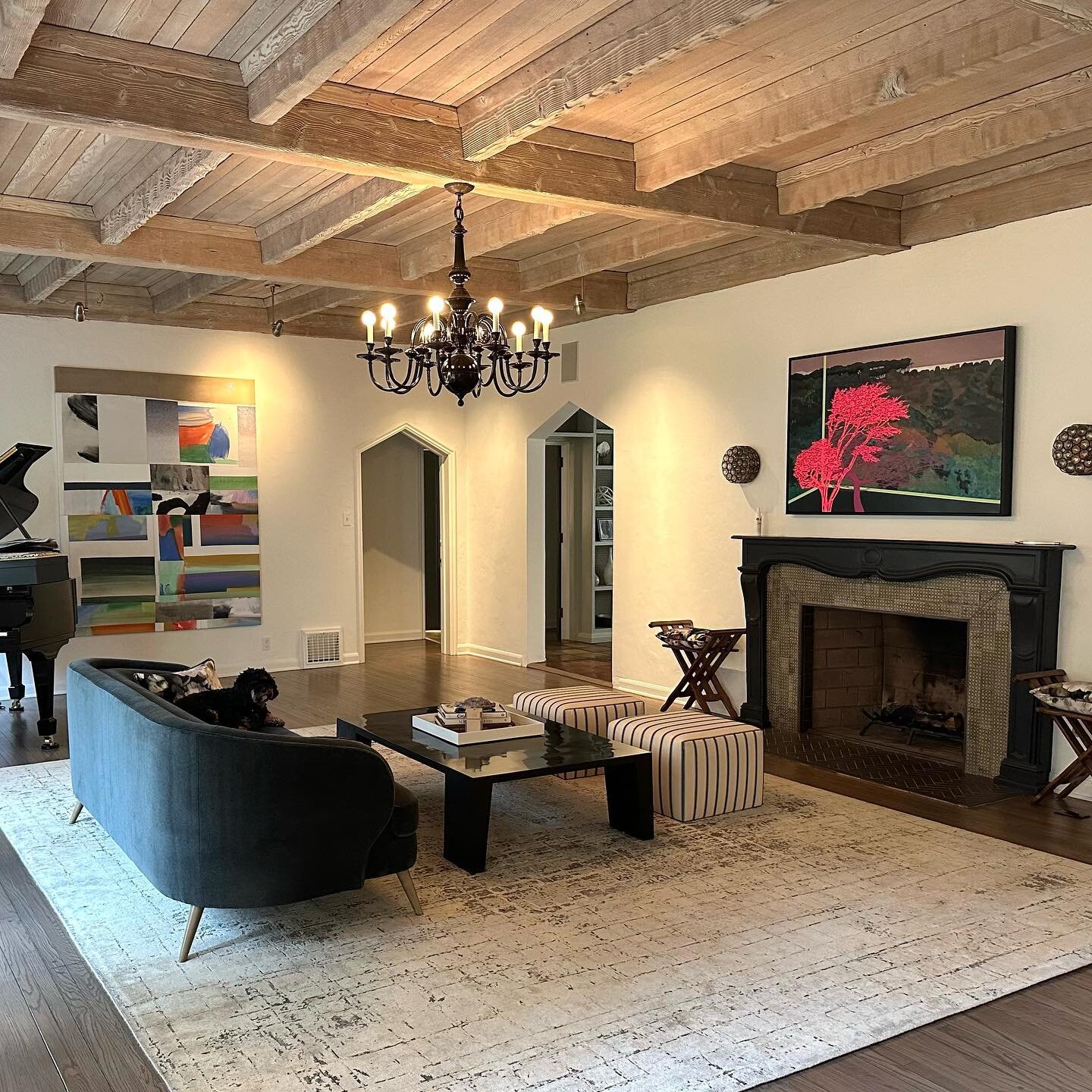 Happy to see a few more pieces installed at my client&rsquo;s beautiful home in Santa Monica!

Works by Whitney Bedford @whitneybedford, Kishio Suga @kishiosuga, Ernesto Burgos @ernestoburgos, Daniel Gordon @danielgordonstudio, Moshekwa Langa @moshek