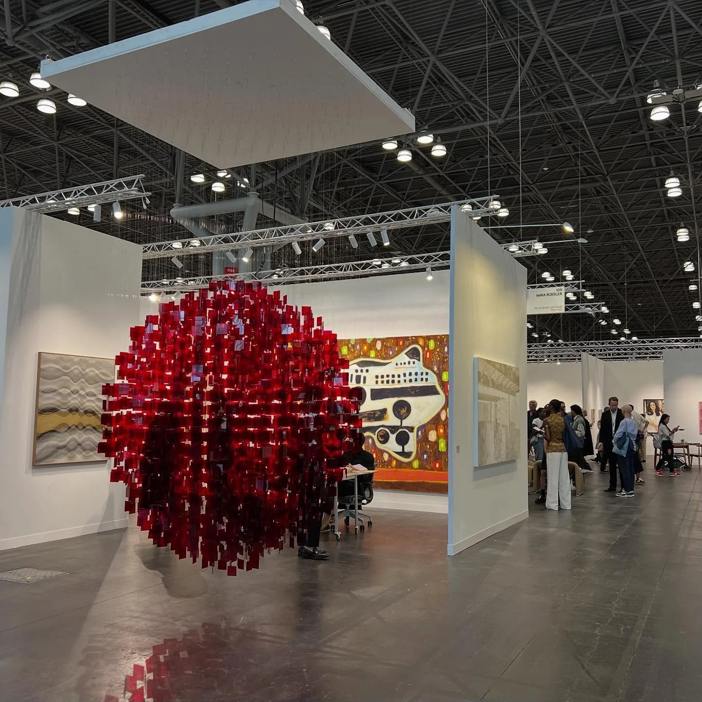An art world “Back-to-School” at the Armory Show @thearmoryshow opening:
Julio Le Parc @julio_le_parc_official at Nara Roesler @galerianararoesler
Secundino Hernandez @secundinohernandezstudio and Doron Langberg @doronlangberg at Victor