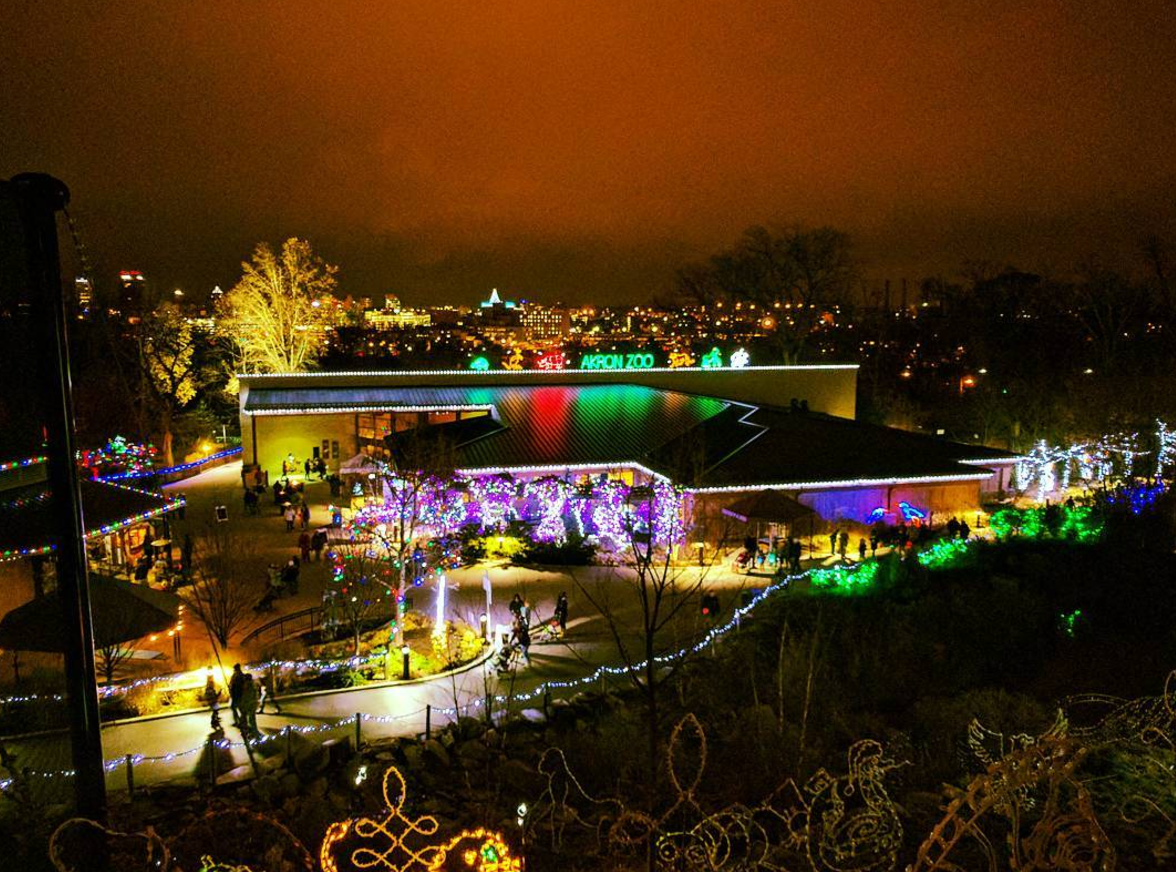 10 Magical Ohio Holiday Light Shows Explored