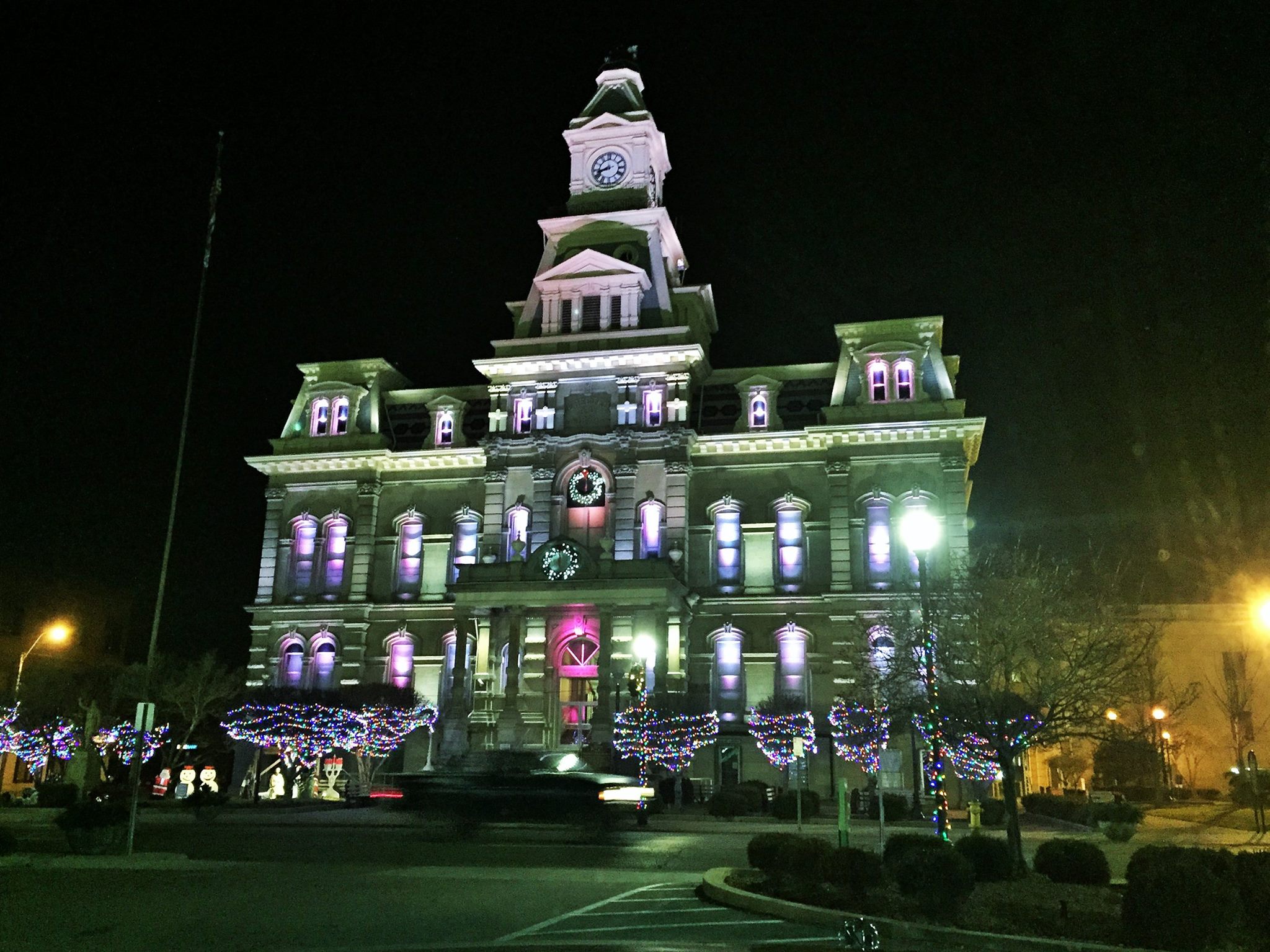 http://visitzanesville.info/storybook-christmas-2016/