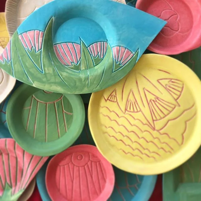 Come check out my booth this weekend at Spring Crafts at Lyndhurst! Sat 10-6, Sun 10-5. I&rsquo;ll be selling vases, tiles, trays, and some new extra large vessels. Hope to see lots of you there! #craftsatlyndhurst #pottery #ceramics #floral #flowers