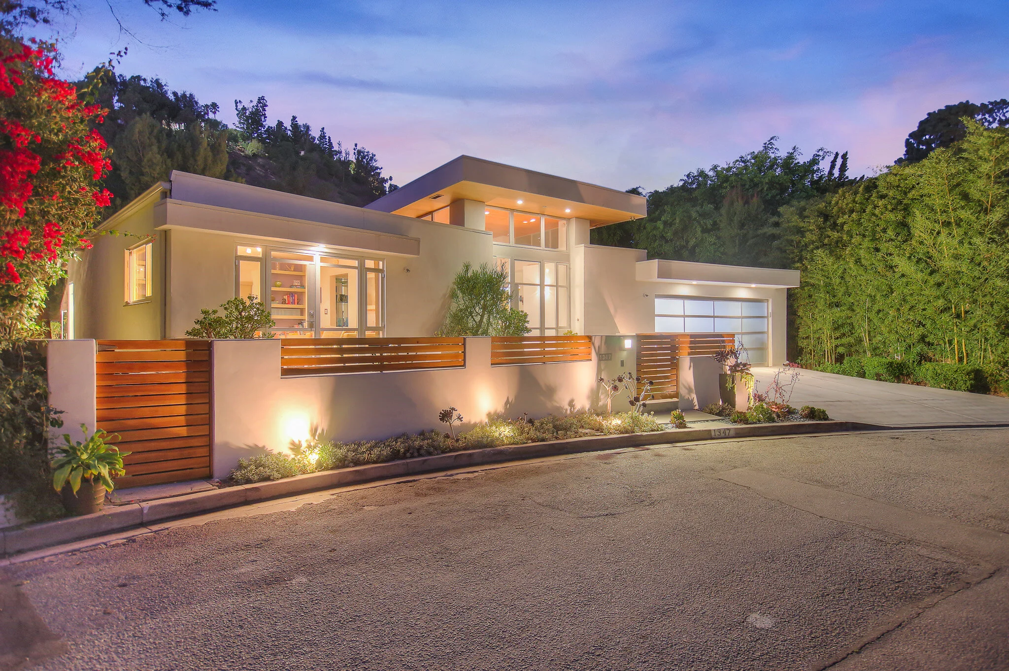 Los Angeles Real Estate Photographer Residential Home Twilight
