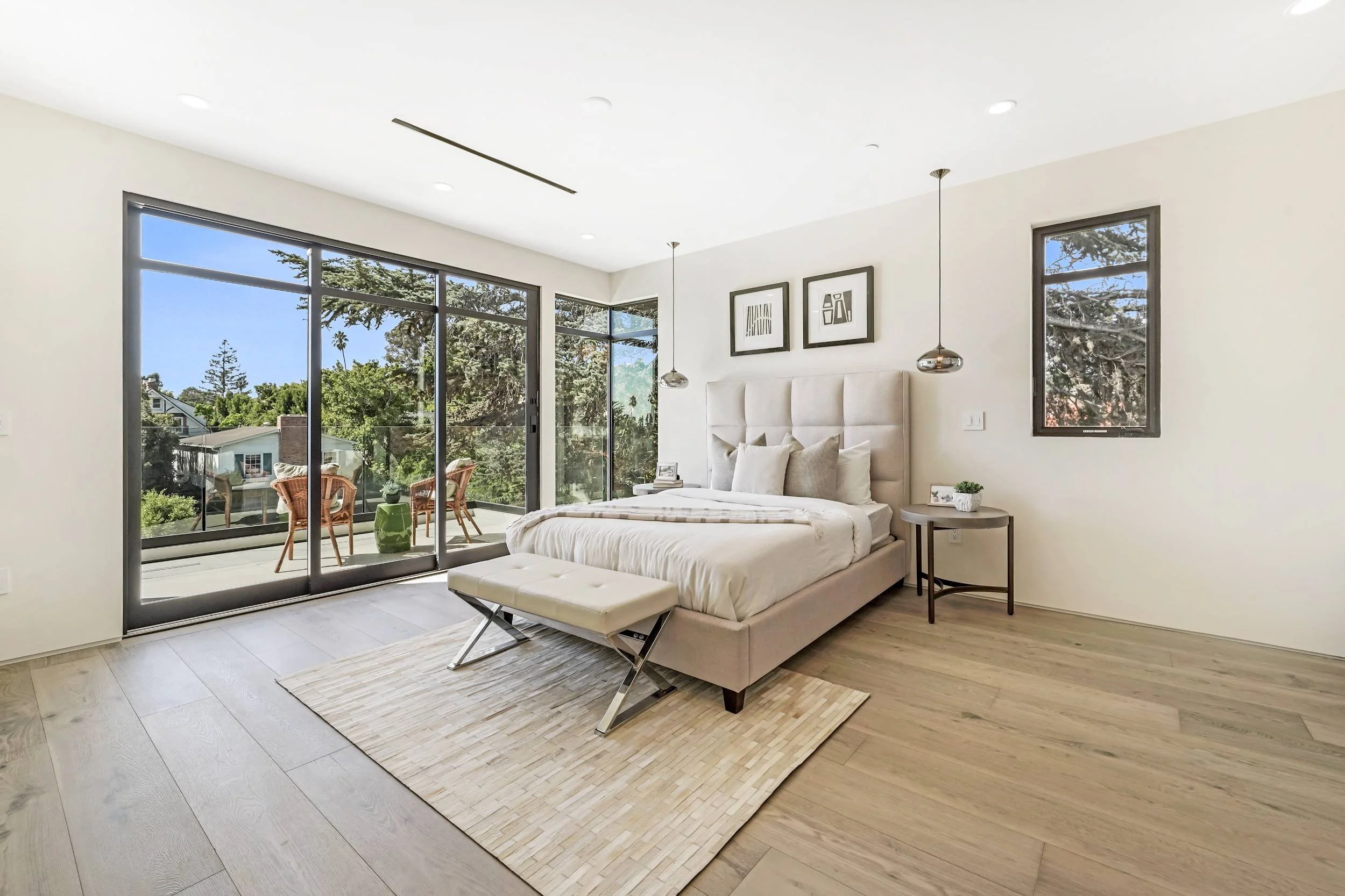 Bedroom Medio