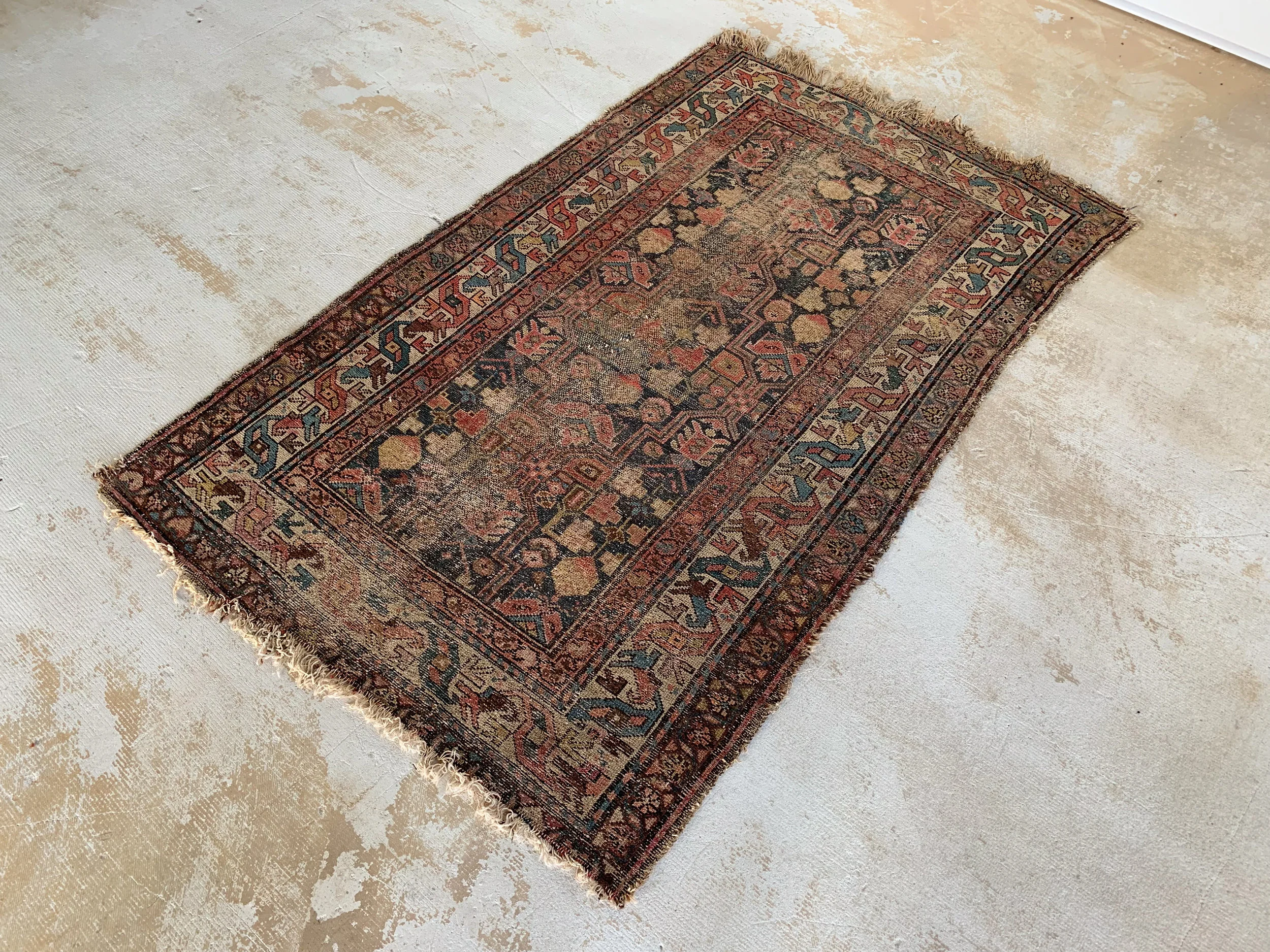 jean_palmer_home_antique_vintage_persian_rug__kurdish__hamedan_suze.jpg