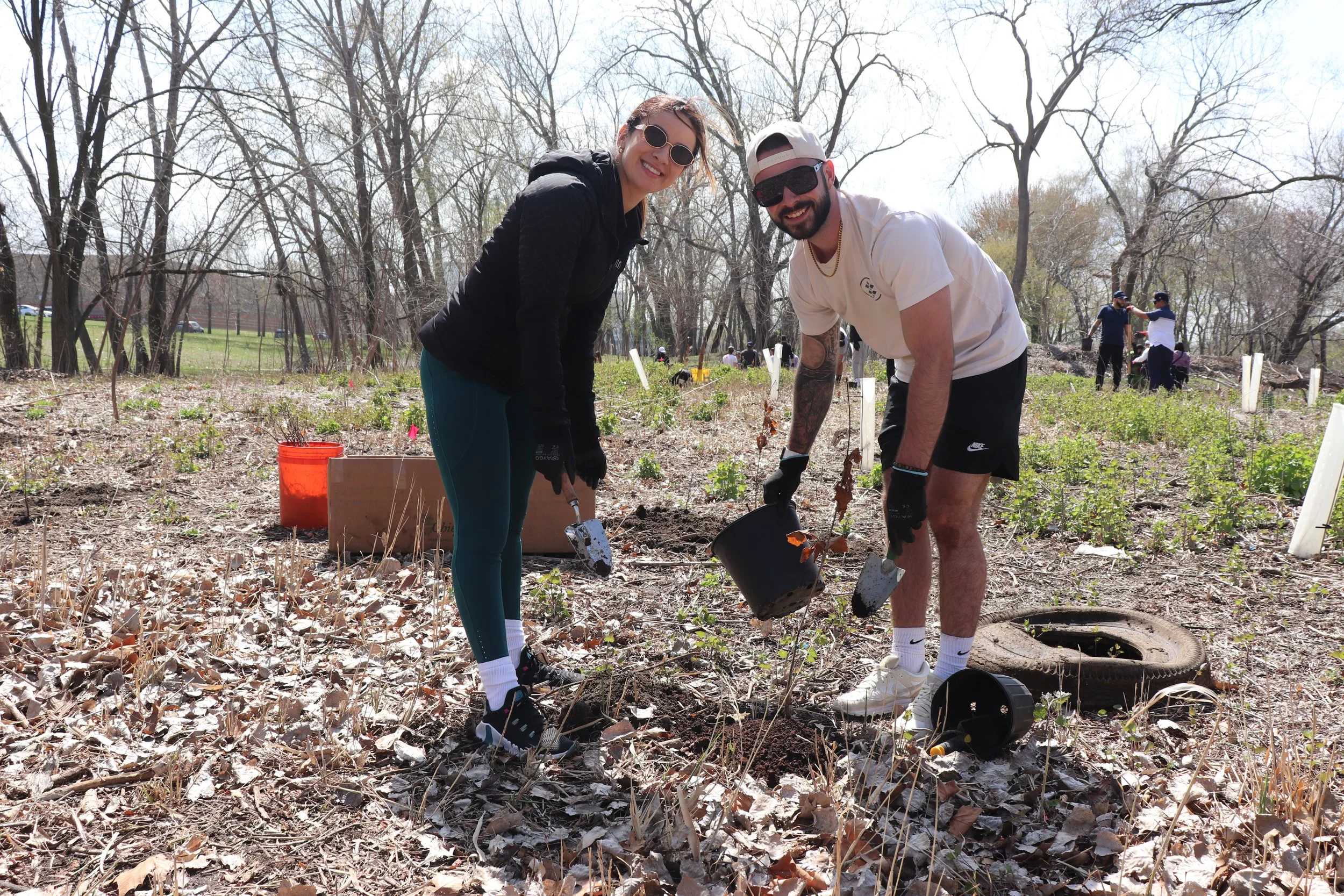 Tree and sapling planting at Gateway Park. PC: Daria Clark Santollani