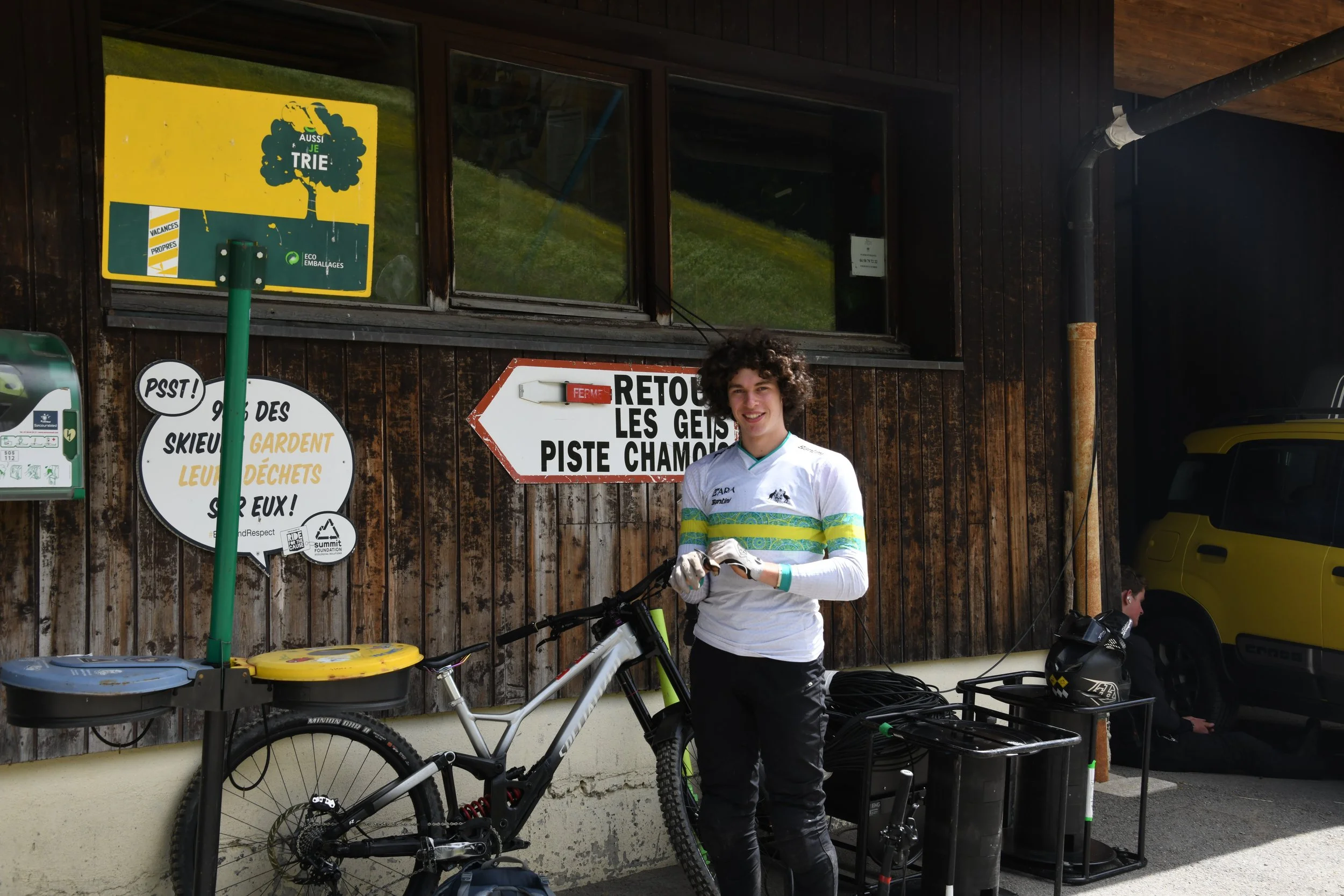 LesGets.JPG