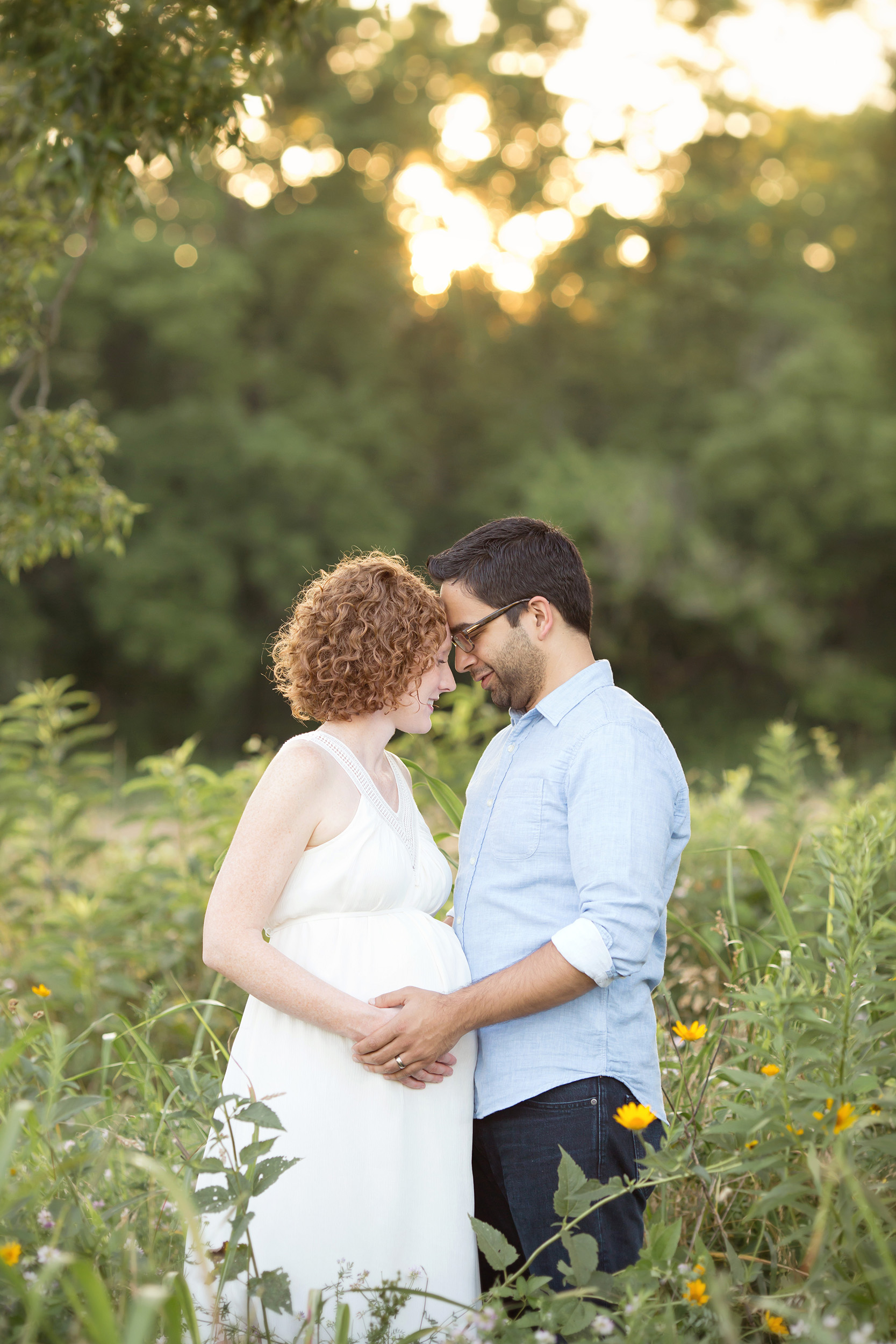 louisville ky maternity | julie brock photography | louisville ky newborn photographer | field maternity session husband and wife