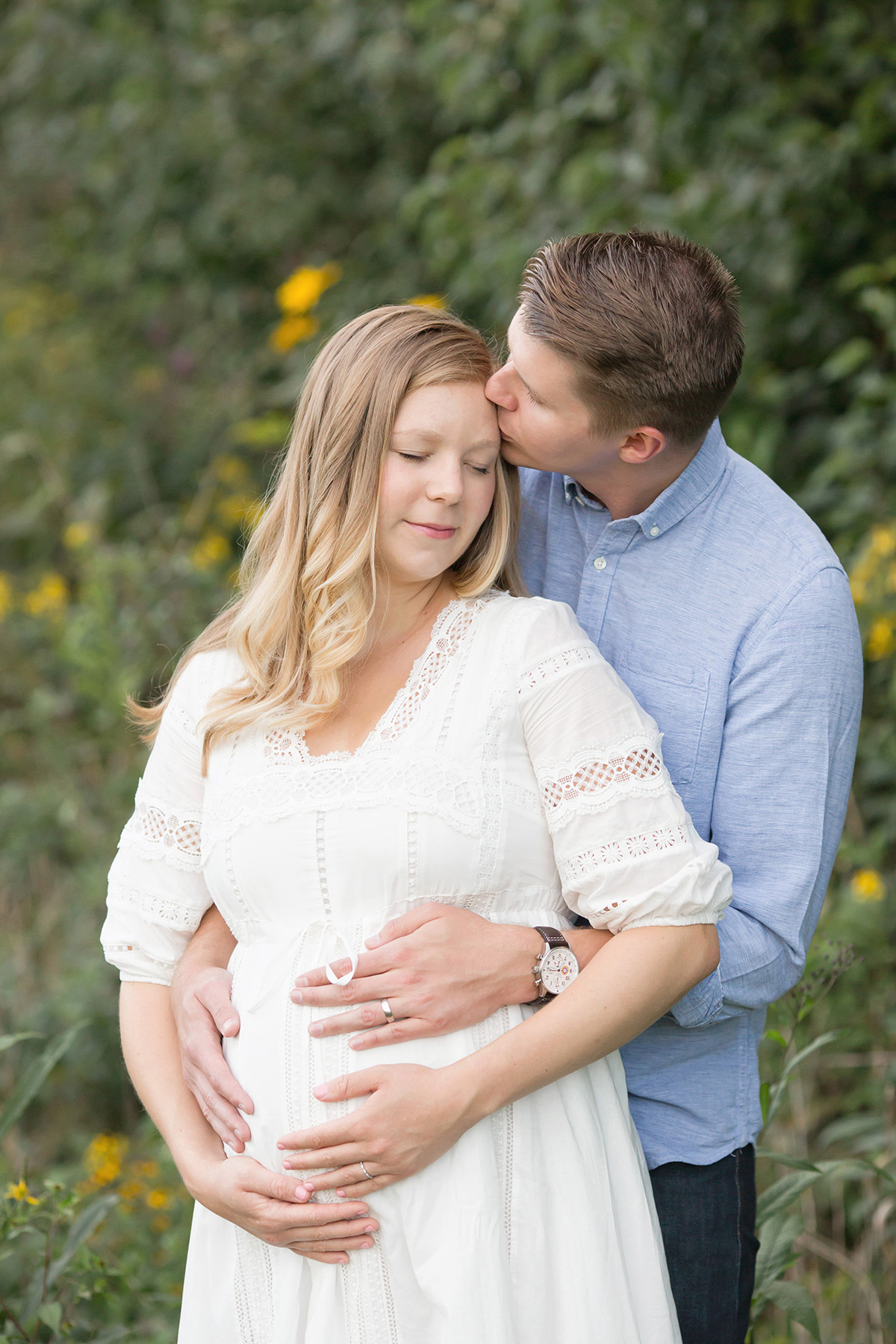 Louisville KY Maternity and Newborn Photographer | Julie Brock Photography | Outdoor Boho Maternity Photo Session | Louisville Family Photographer | Boho Maternity Dress