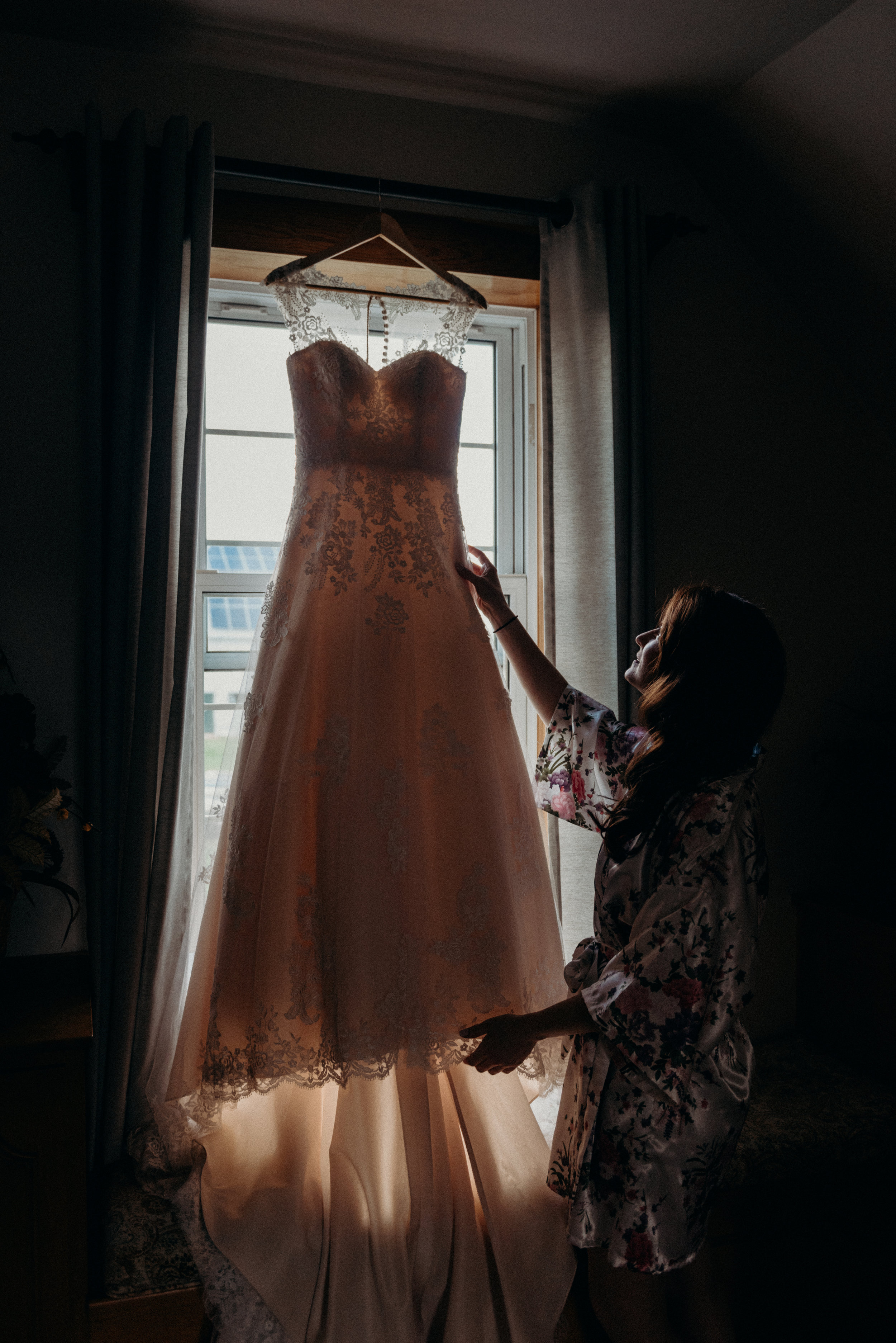 Getting Ready 1 - Ottawa wedding Photographer