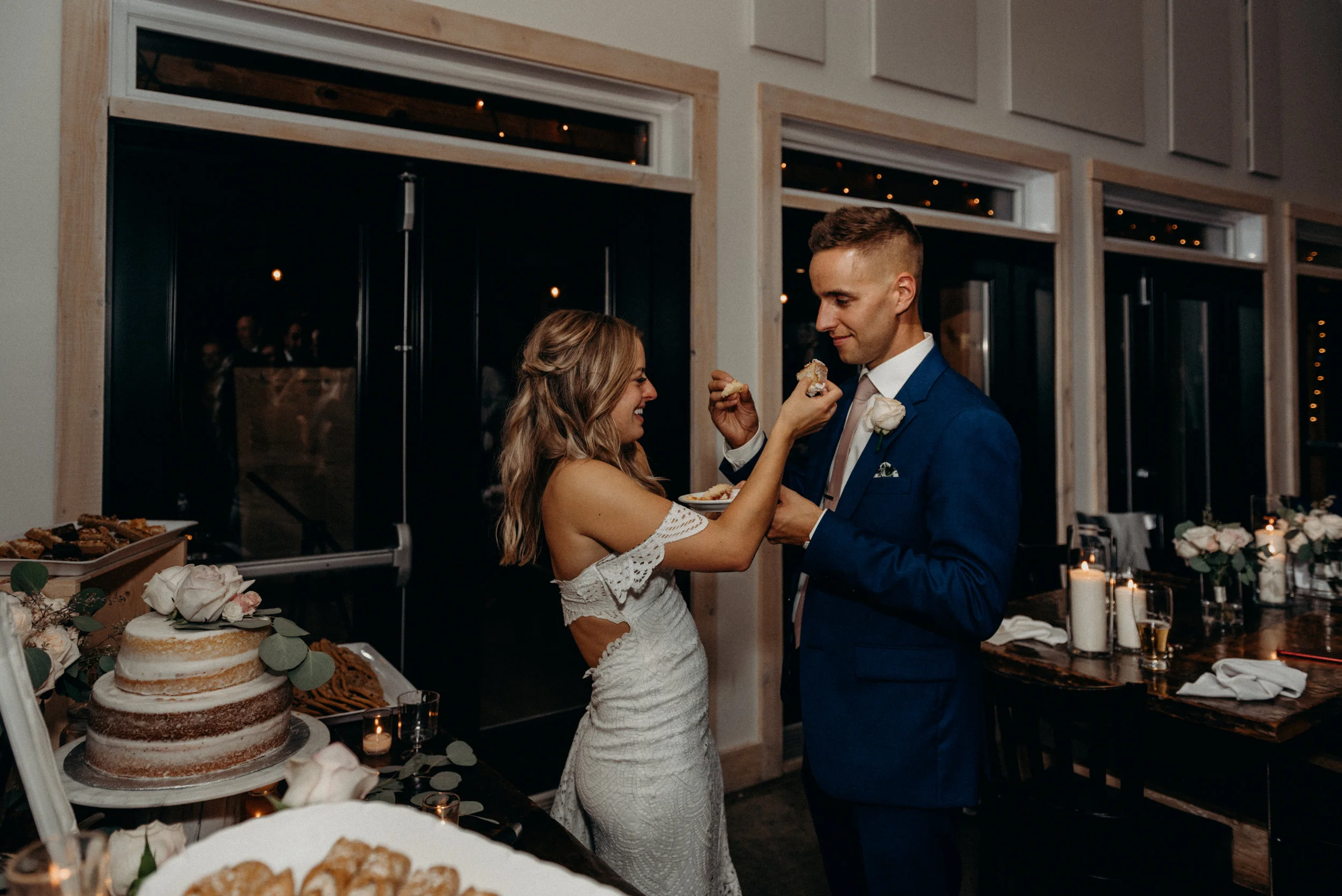 Wedding Cake Ottawa Wedding Photographer