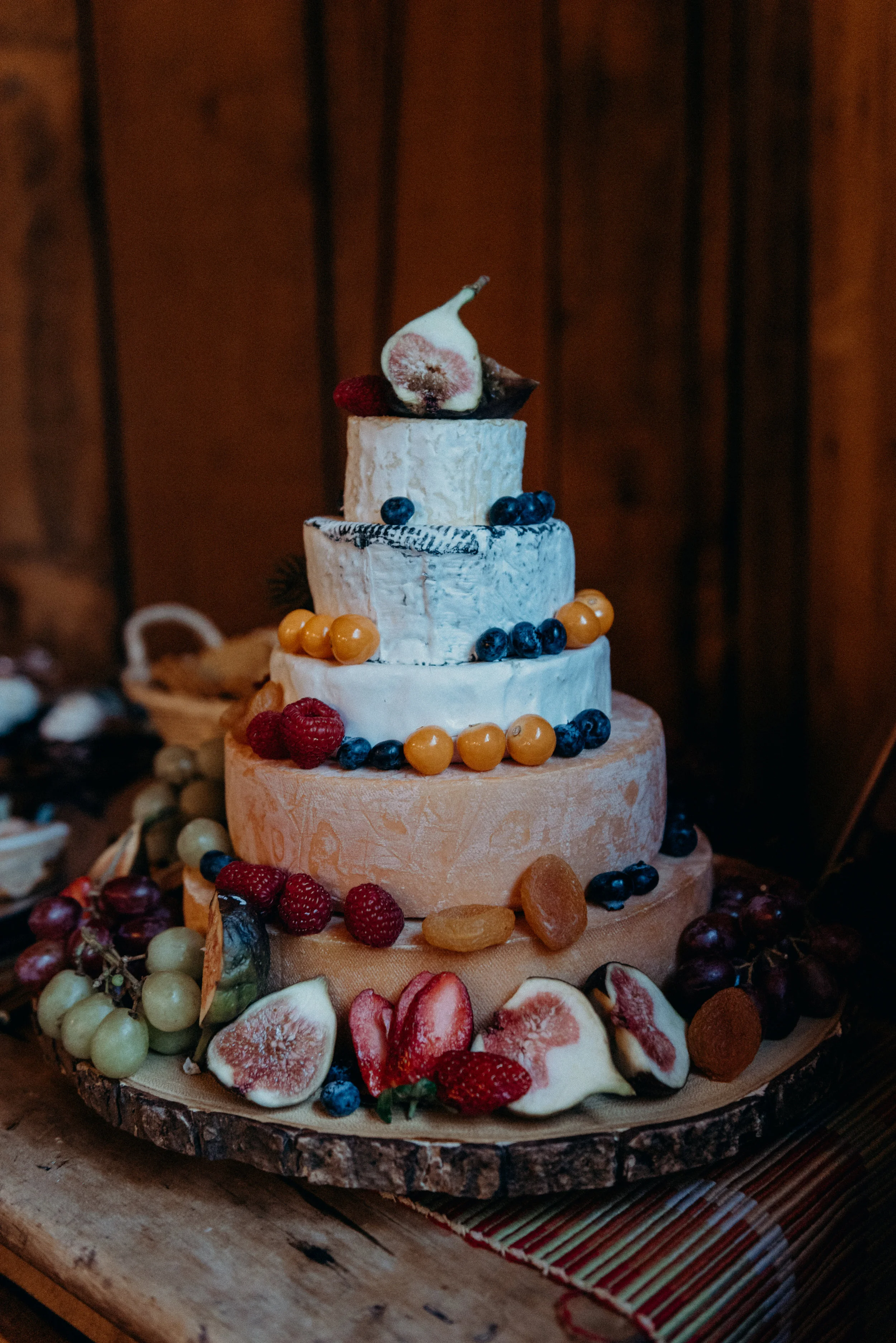 Wedding Cake Ottawa Wedding Photographer