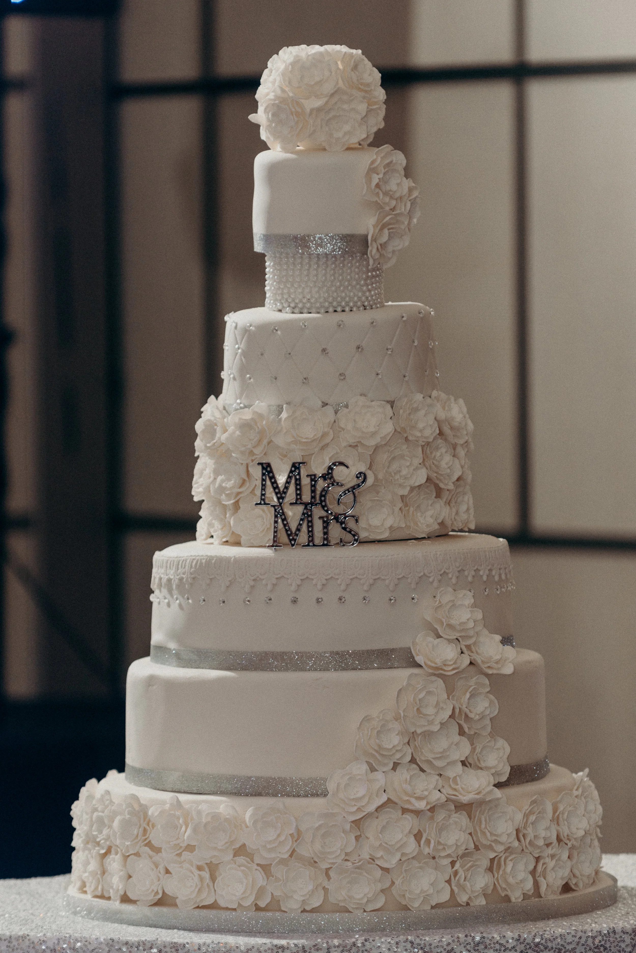 Wedding Cake Ottawa Wedding Photographer