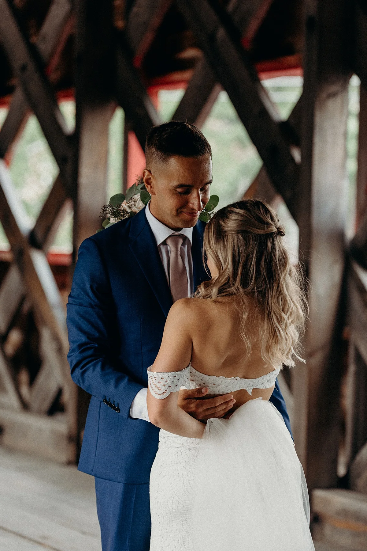 Laura and Jackson Vignoble de Chelsea Wedding Ottawa