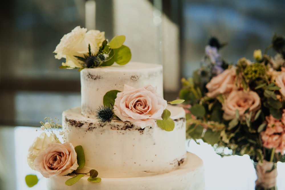 Wedding-Cake-Heidi-Firth-Florals-2.jpg