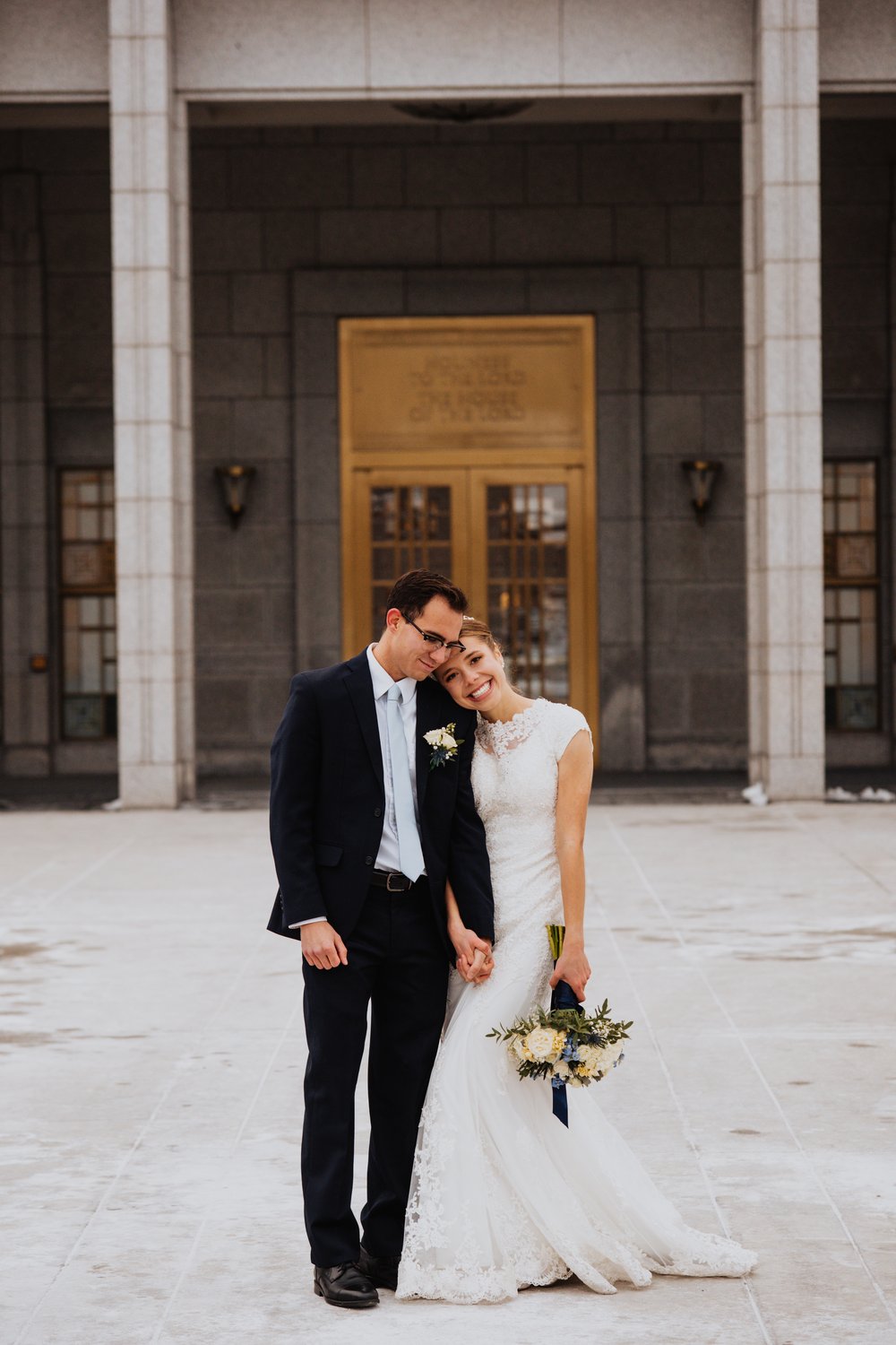 Draper-Temple-Wedding-Cecilia-Harvard-Utah-Wedding-Photographer_19.jpg