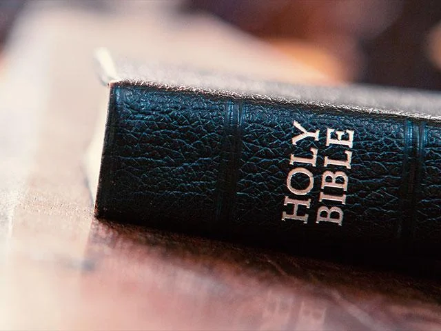 holybible2_si_0.jpg