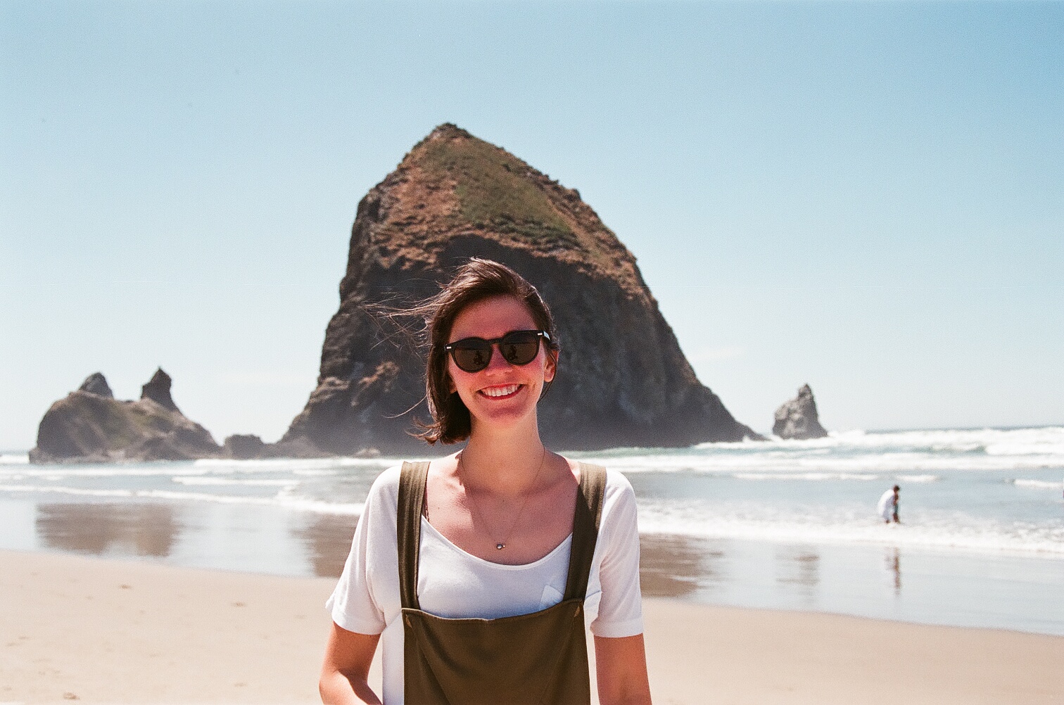 Here's Ellen looking all adorable at Cannon Beach. P.S. I've been envious of those overalls since I first saw her wear them.