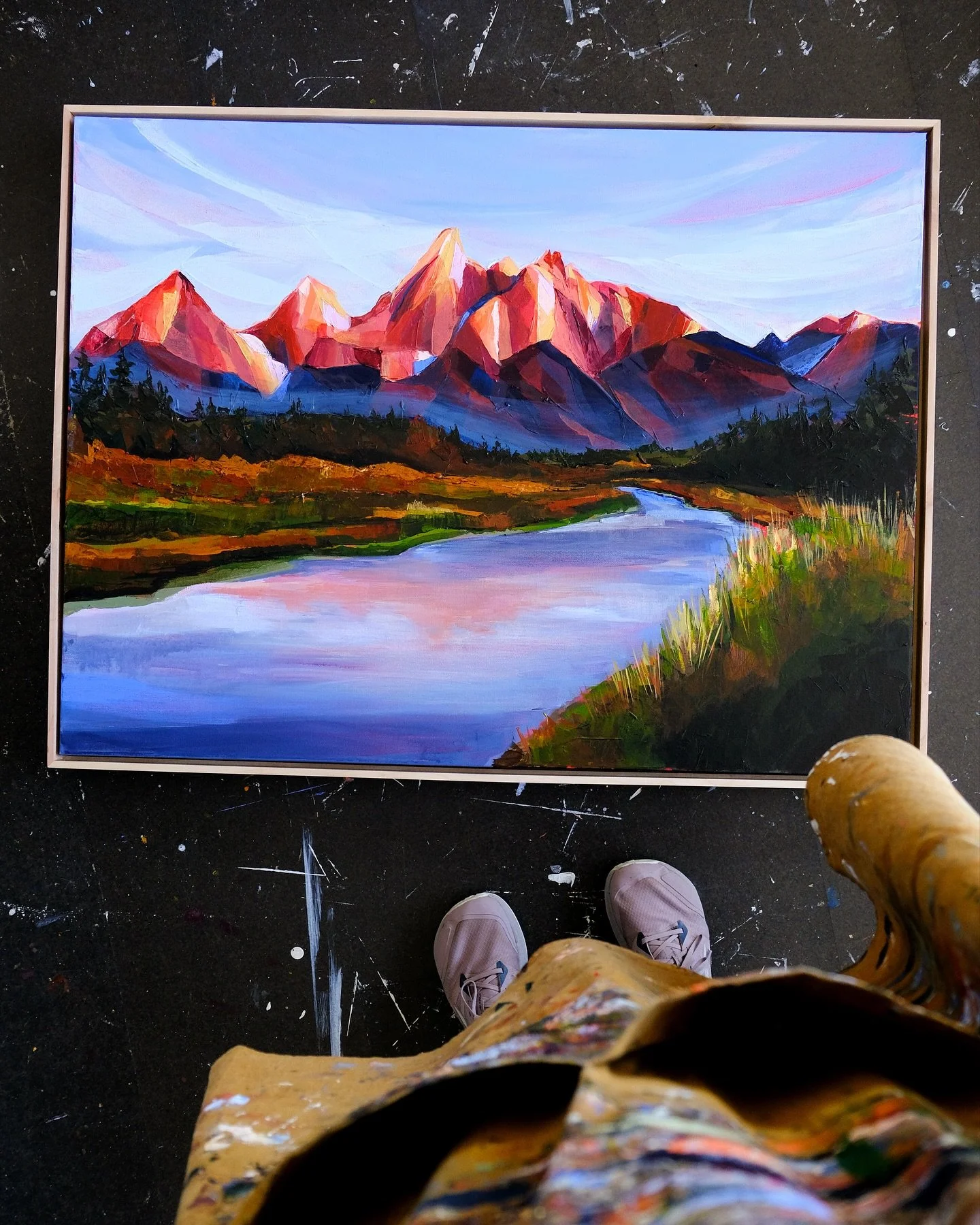 After well over a month, I got to paint today! 🙌 It felt all at once like a breath of fresh air and also like I had completely forgotten how to do it.

But after some time (and the new @brandicarlile album on repeat), it all clicked. I&rsquo;m so th