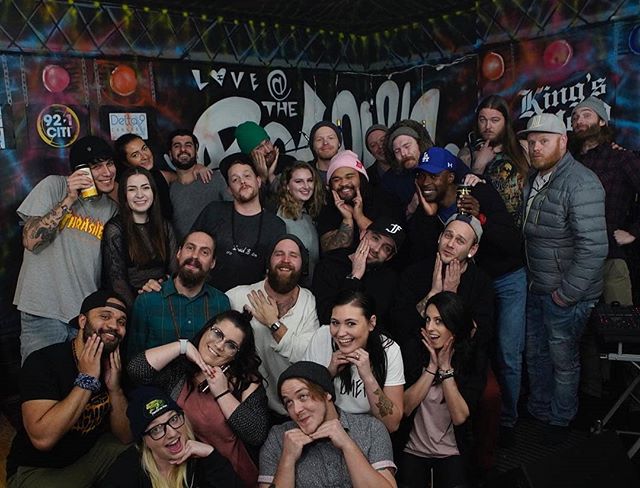 Group shot of the whole crew from Wednesday night. Rate our cuteness from 1-10 below 😅

Thank you for the great memories!! Be sure to head over to @wearethevillageidiots for the full footage.

You can catch us again live next week on Dec 20th at @th