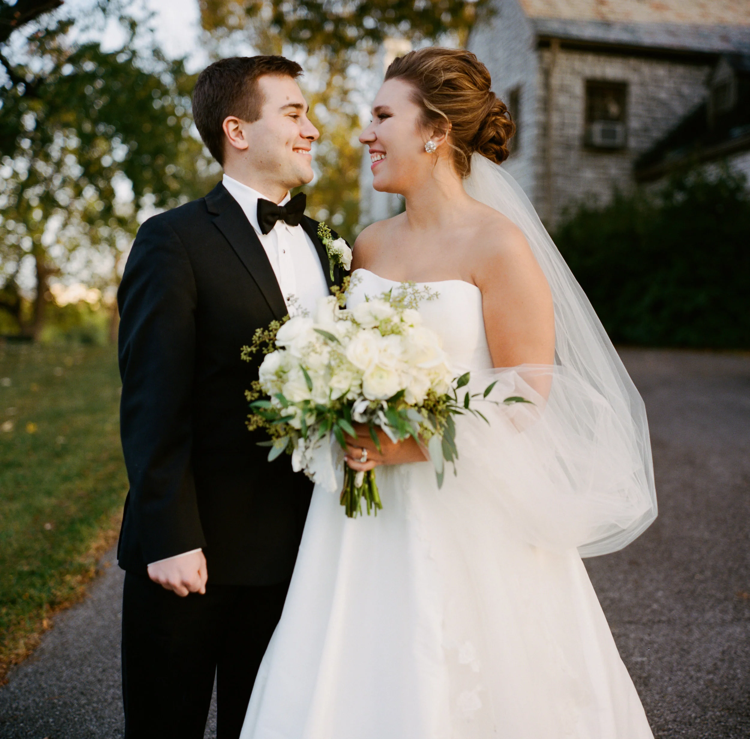 13_Bride&Groom-25.jpg