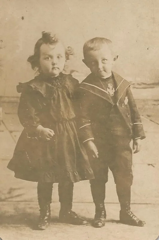 SISTER & BROTHER - 1902