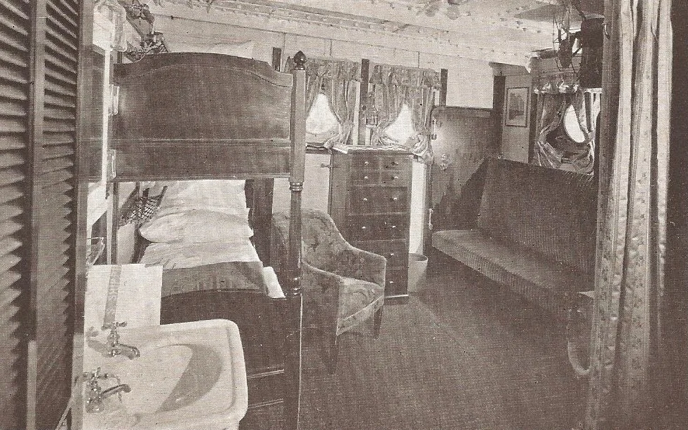 STEAMSHIP CABIN INTERIOR - 1912