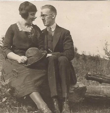 A LOVING COUPLE - 1903