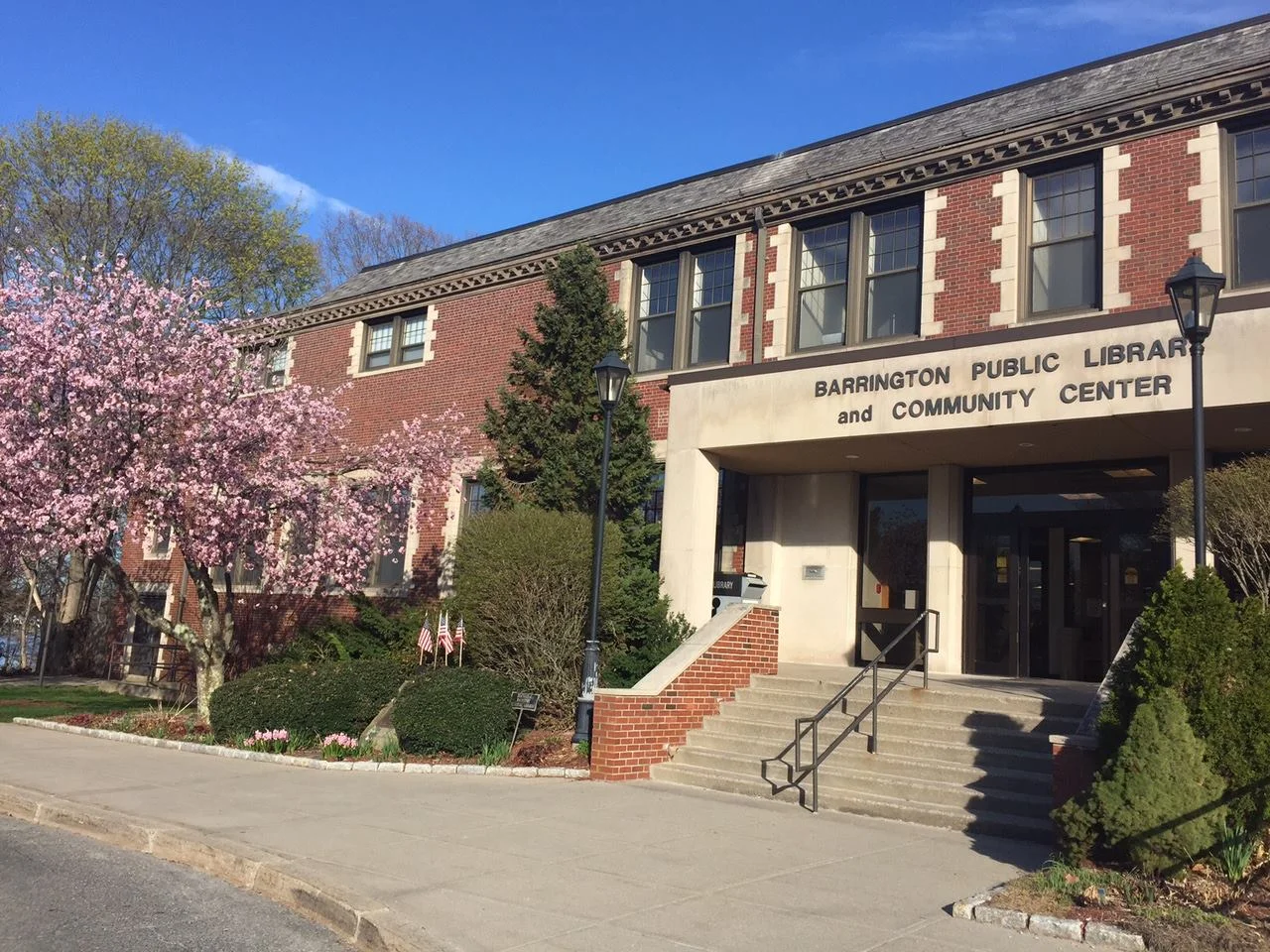 Barrington Public Library.jpg