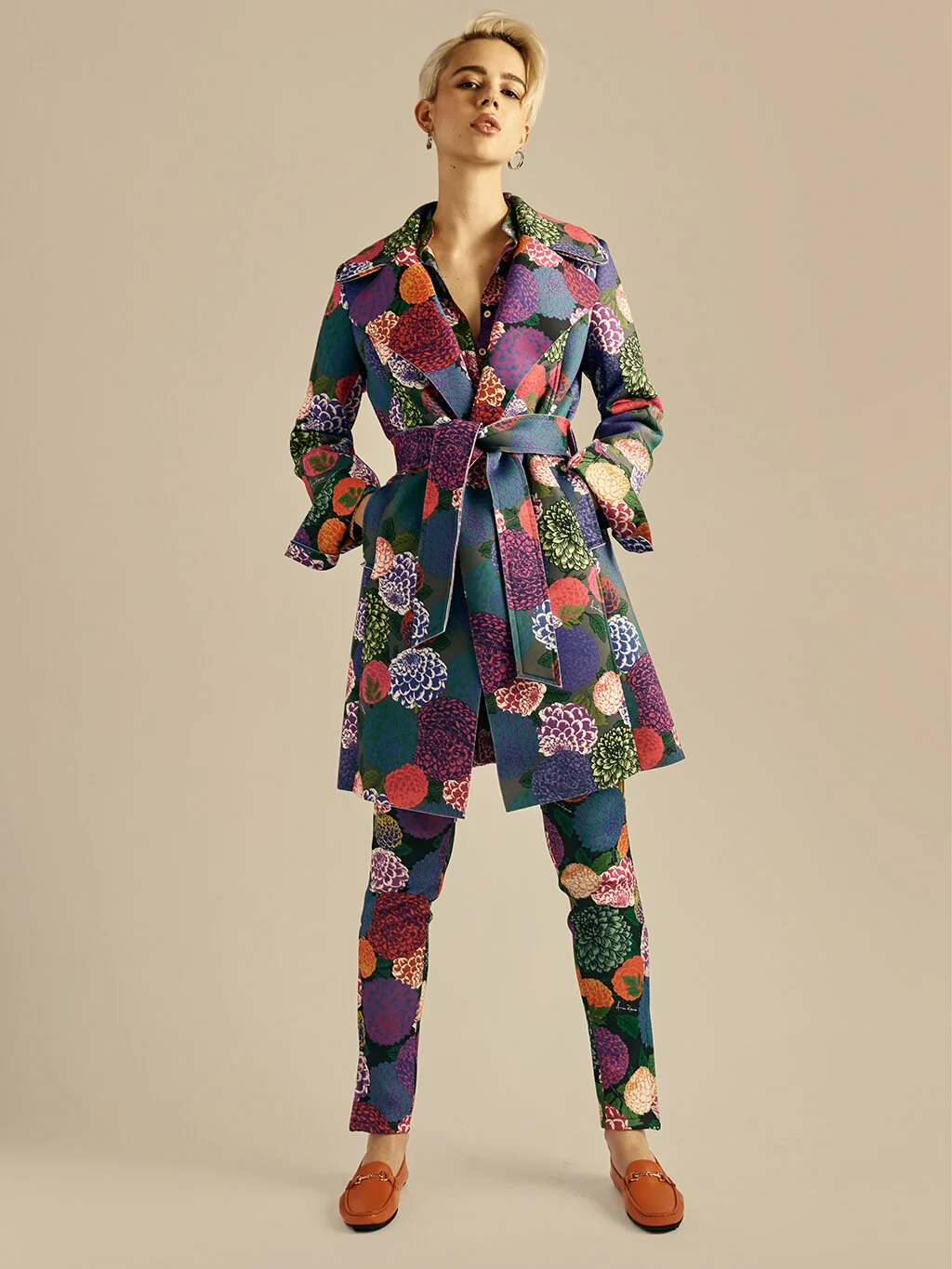 Gairloch Trench, Blouse & Pants 4.jpg