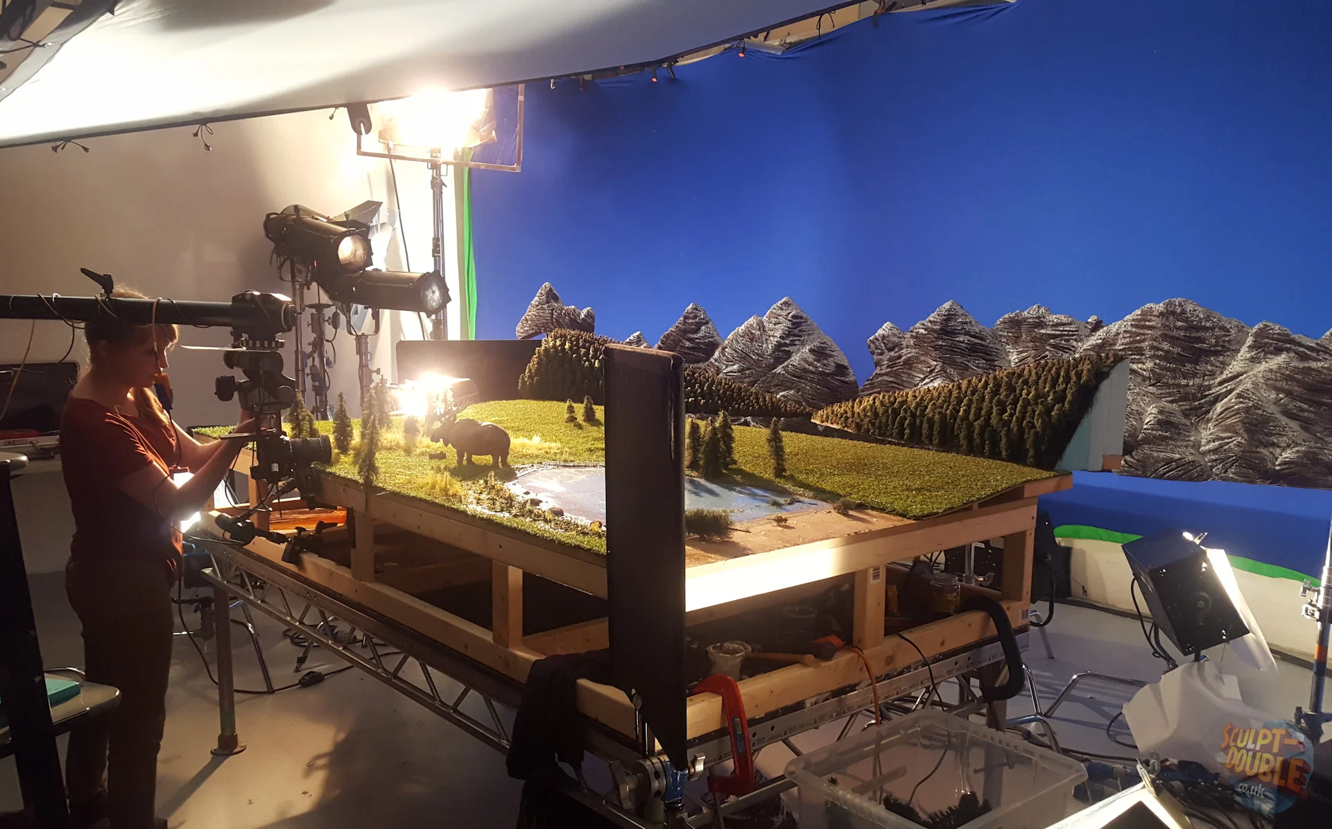 Hippopotamoose on set at Clapham Road Studios.
