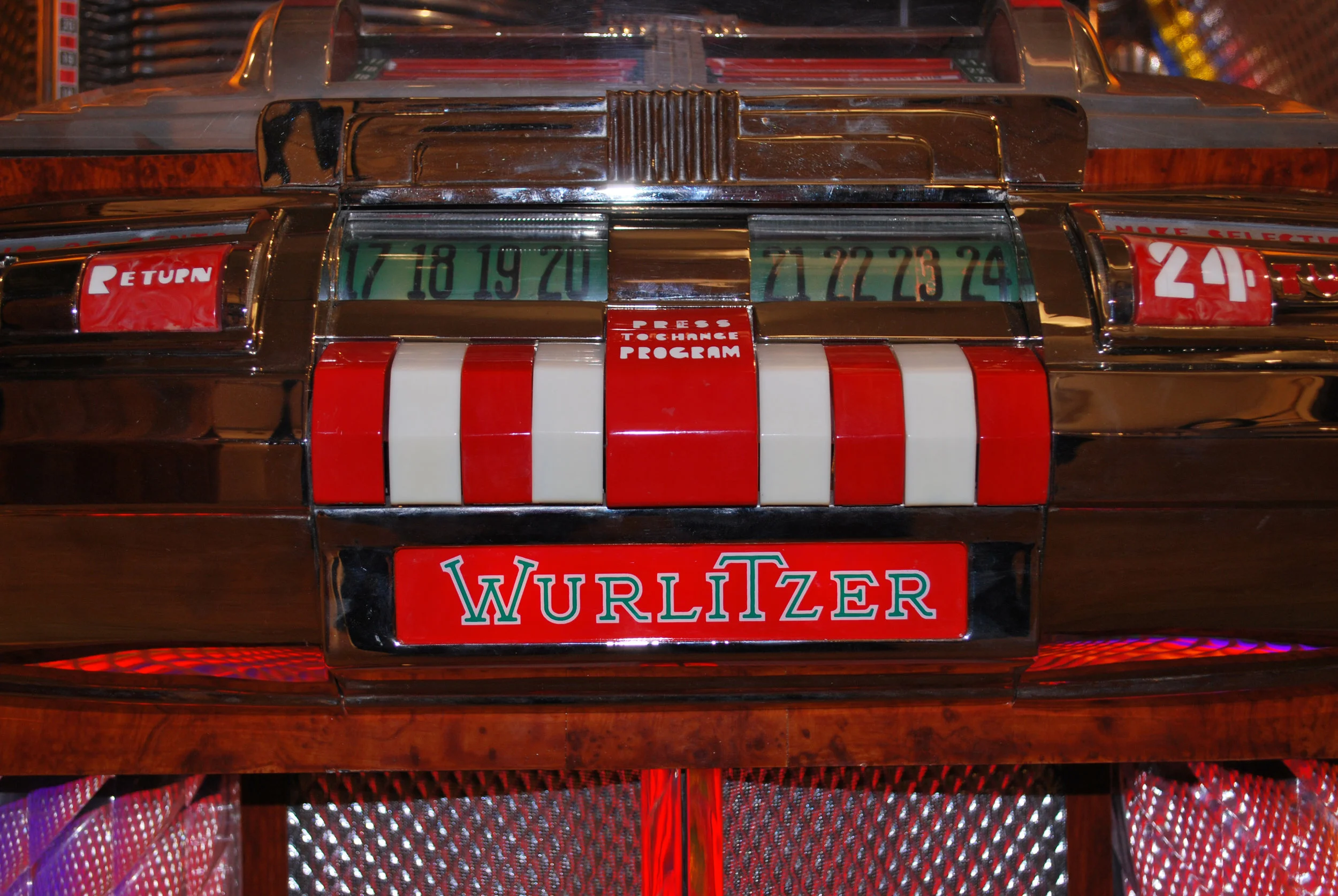 WURL1100-1.jpg