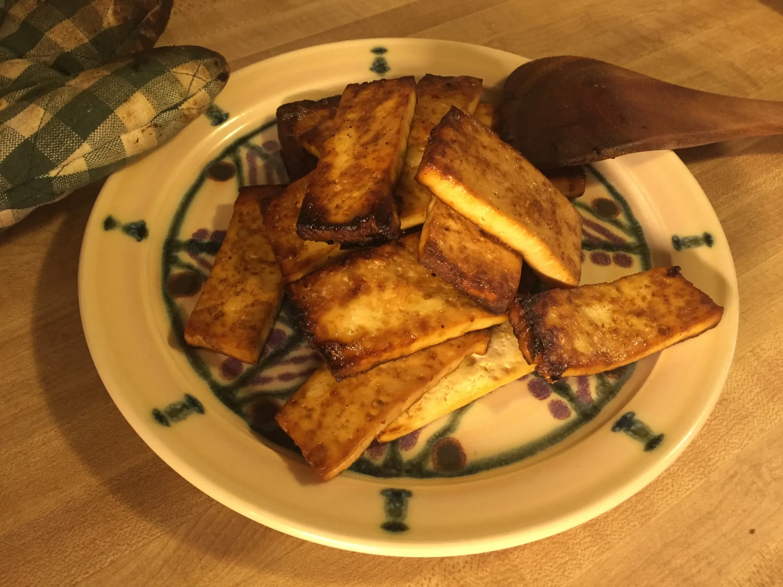 Finished tofu on a Vegan Potter Mandala Plate!