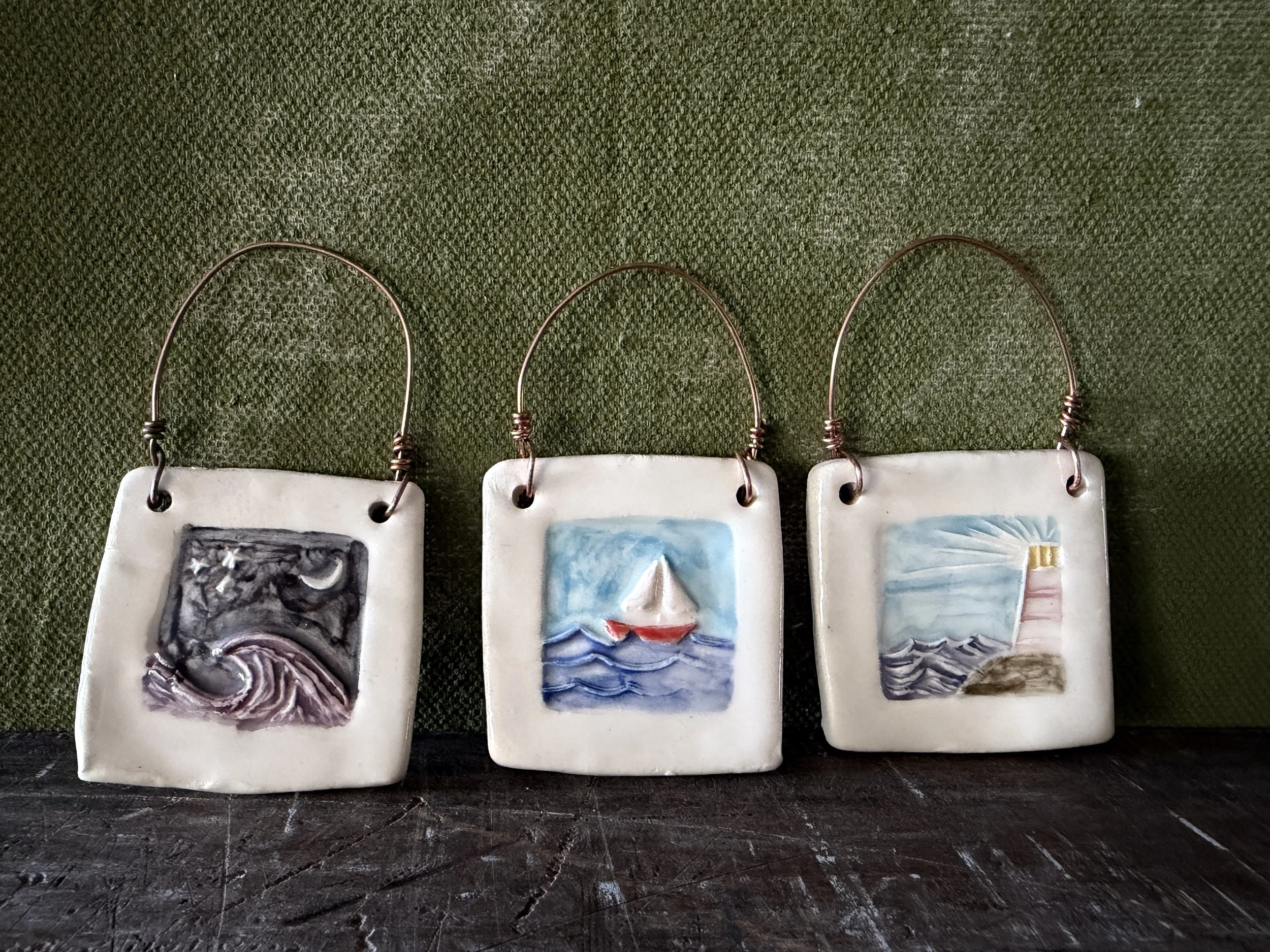 Mini scene hand painted ornament