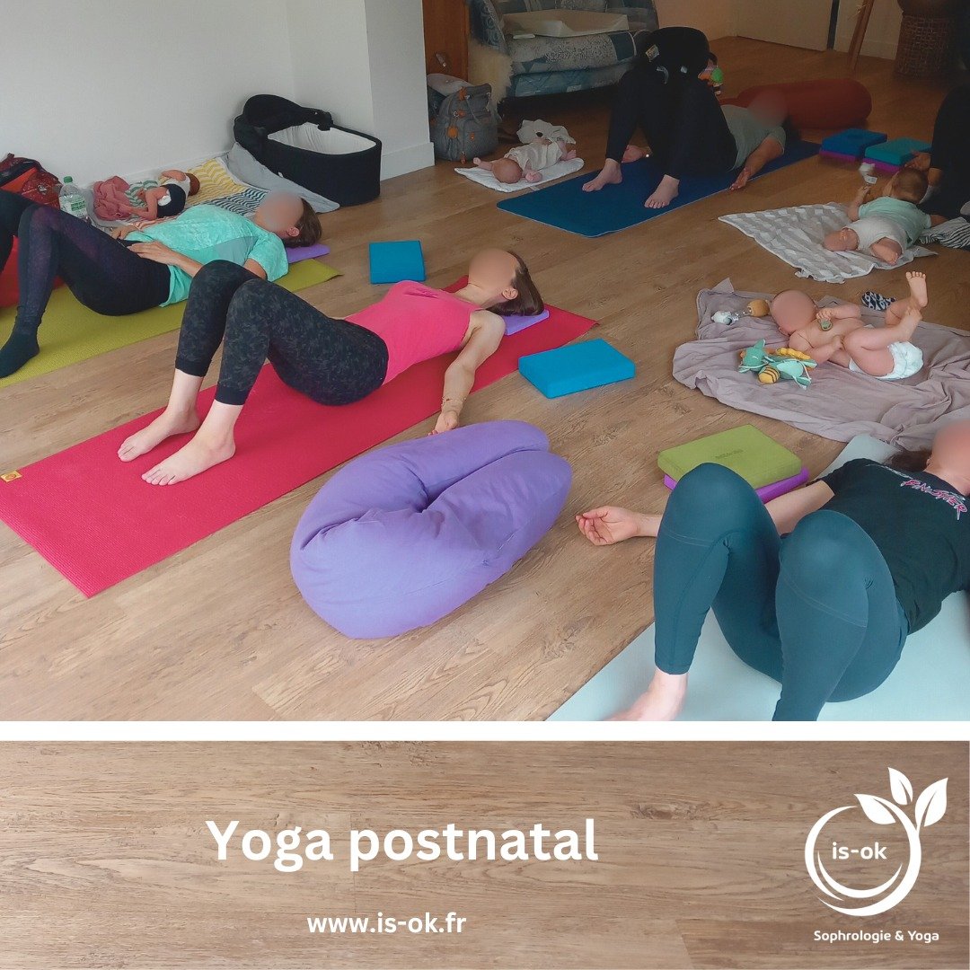 YOGA POSTNATAL AVEC OU SANS B&Eacute;B&Eacute;

Ce matin, 5 jeunes mamans ont pratiqu&eacute; le yoga postnatal selon l'approche @degasquetinstitut. 
Quatre d'entre elles sont venues avec leur b&eacute;b&eacute;s (une petite puce de 10 jours, une aut