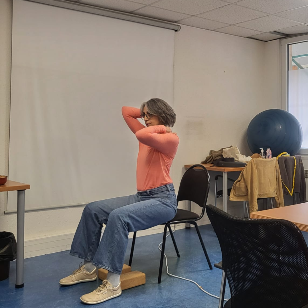 yoga au bureau 2.png
