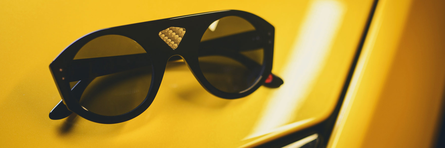 Wilde-Sunglasses-Occhiali-Lambo-driver-Collection-Collezione-2015-2016-Barcelona_Sunglasses_design_by_rob_adalierd2.jpg