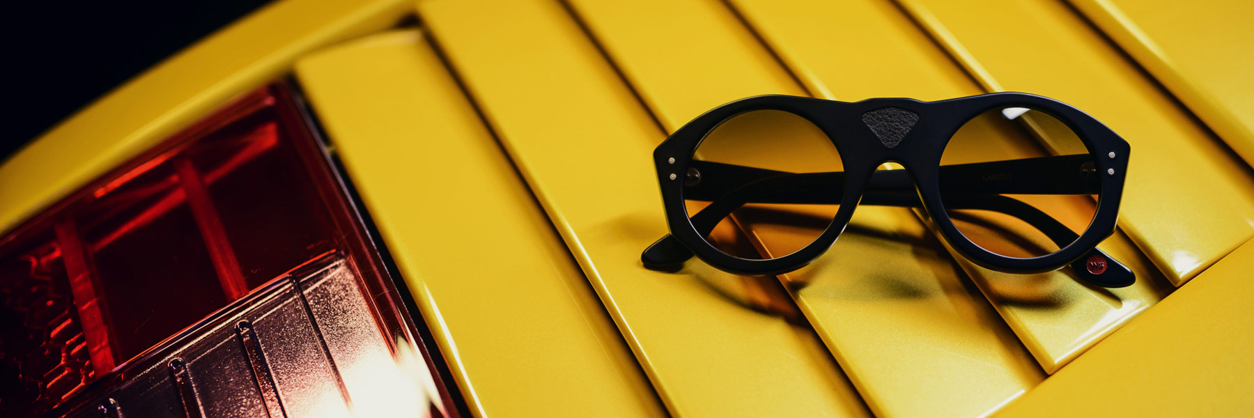 Wilde-Sunglasses-Occhiali-Lambo-driver-Collection-Collezione-2015-2016-Barcelona_Sunglasses_design_by_rob_adalierd3.jpg