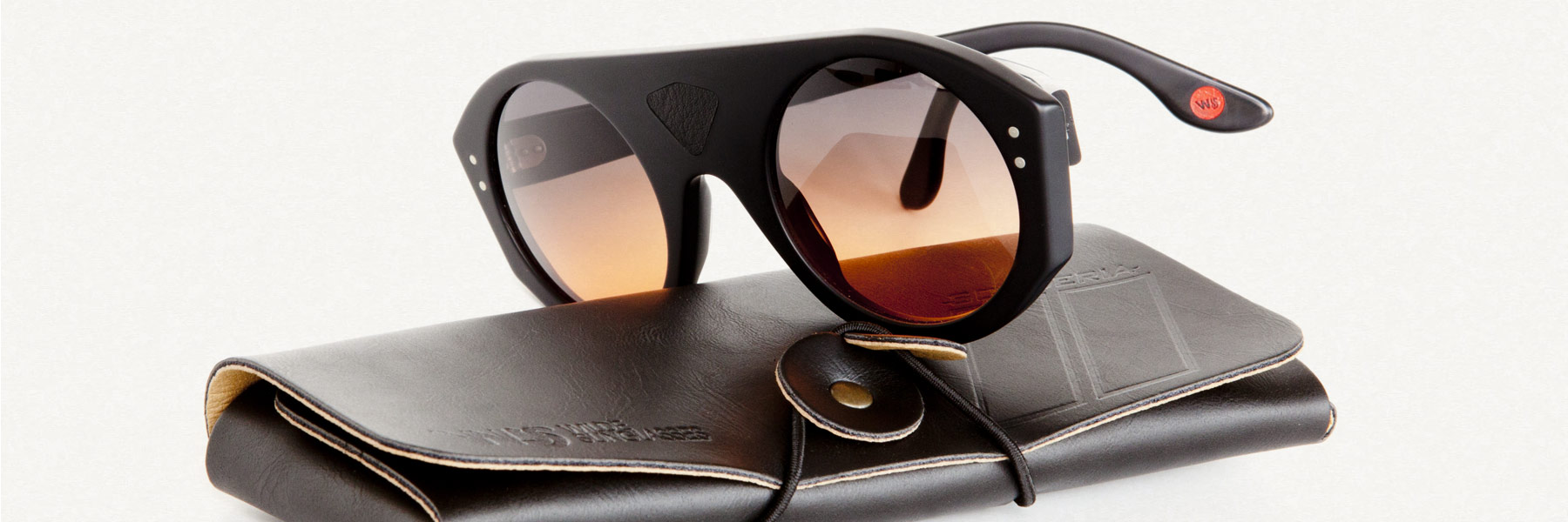 Wilde-Sunglasses-Occhiali-Lambo-driver-Collection-Collezione-2015-2016-Barcelona_Sunglasses_design_by_rob_adalierd4.jpg