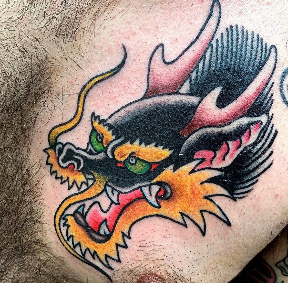 @mikeattack_tattoo dragon off the wall. Walk-ins available noon-9pm everyday. 

#taylorstreet #taylorstreettattoo #taylorst #tst #uic #littleitaly #chicagotattooshops  #chicagoland #downtownchicago #tritaylor #uicflames #tattooingareas #columbiacolle