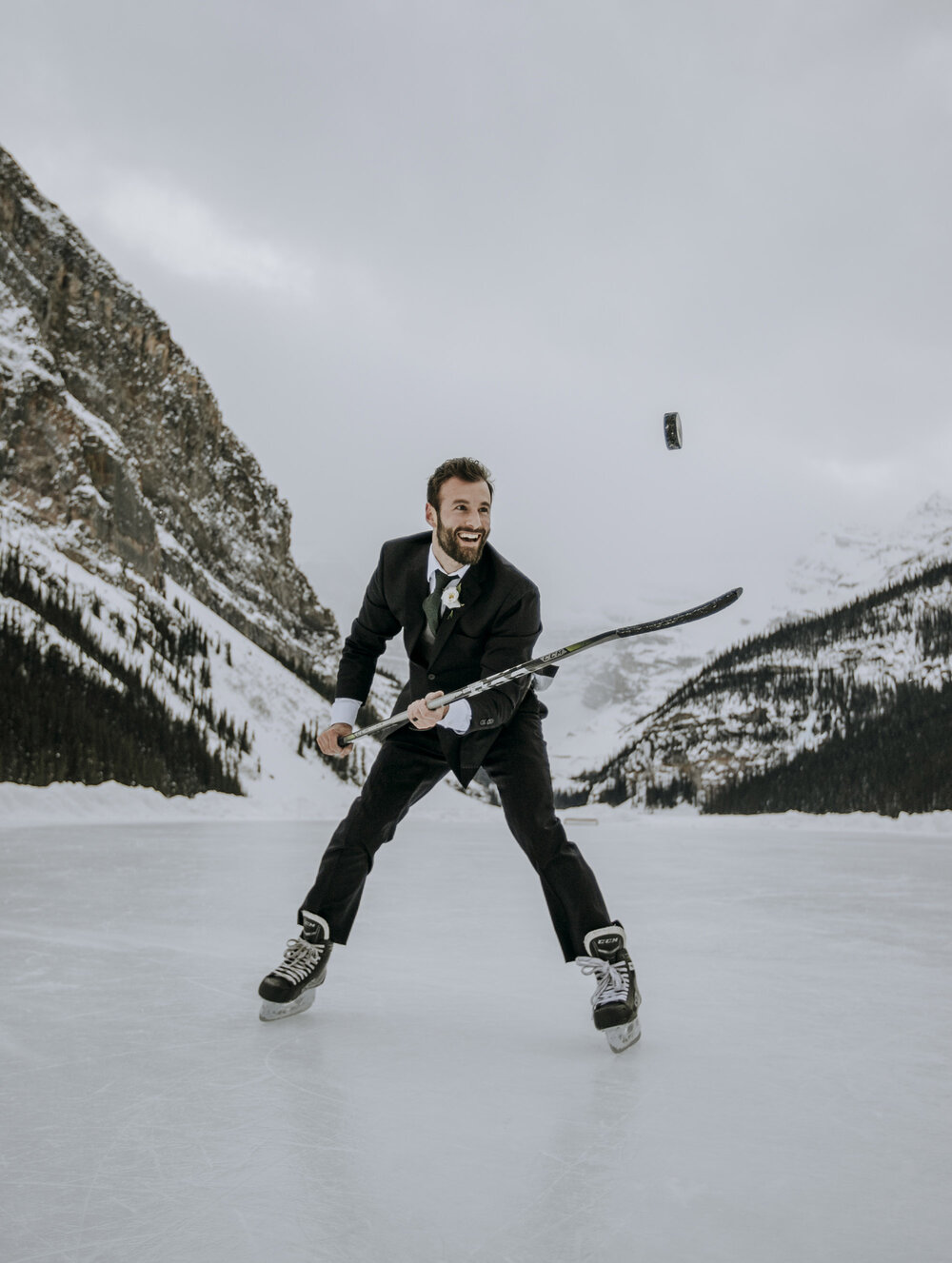  Amanda and Adam’s Banff, Canada wedding was very small, less than 10 guests. They were able to hang out with everyone for several days before which allowed them to skate on Lake Louise the day of their wedding! 