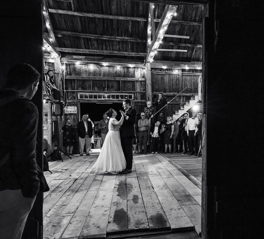 Chris-bennett-photography-first-dance.jpg